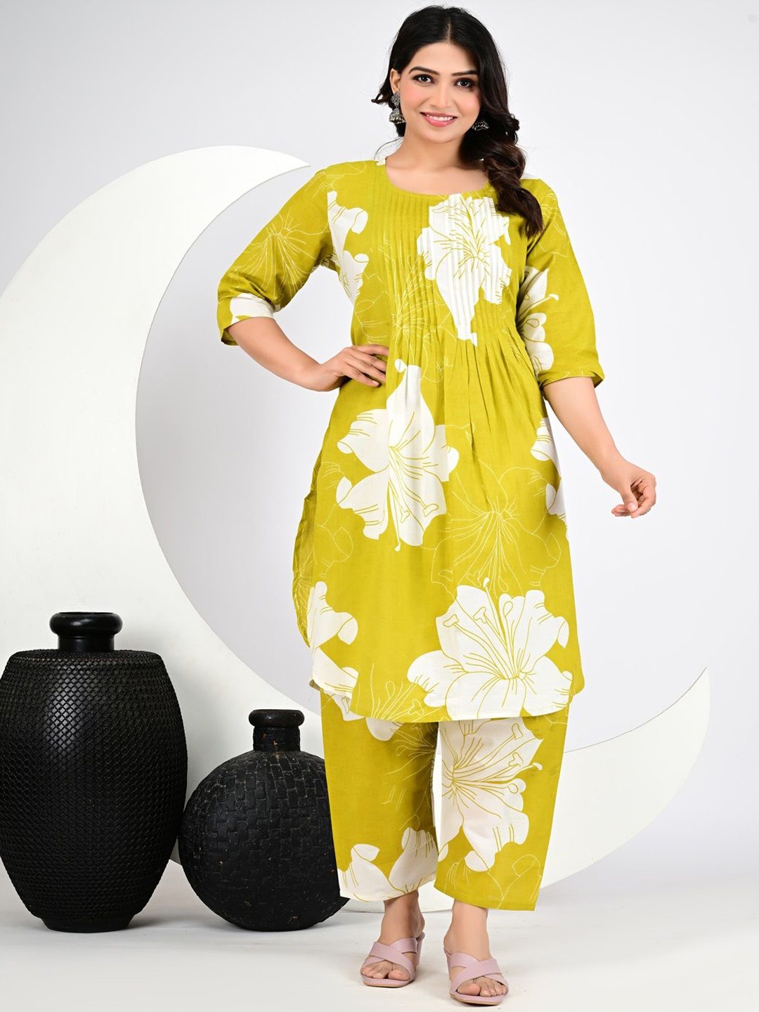 

Divsy Fashion Floral Printed Pleated A-Line Kurta With Trouser, Yellow
