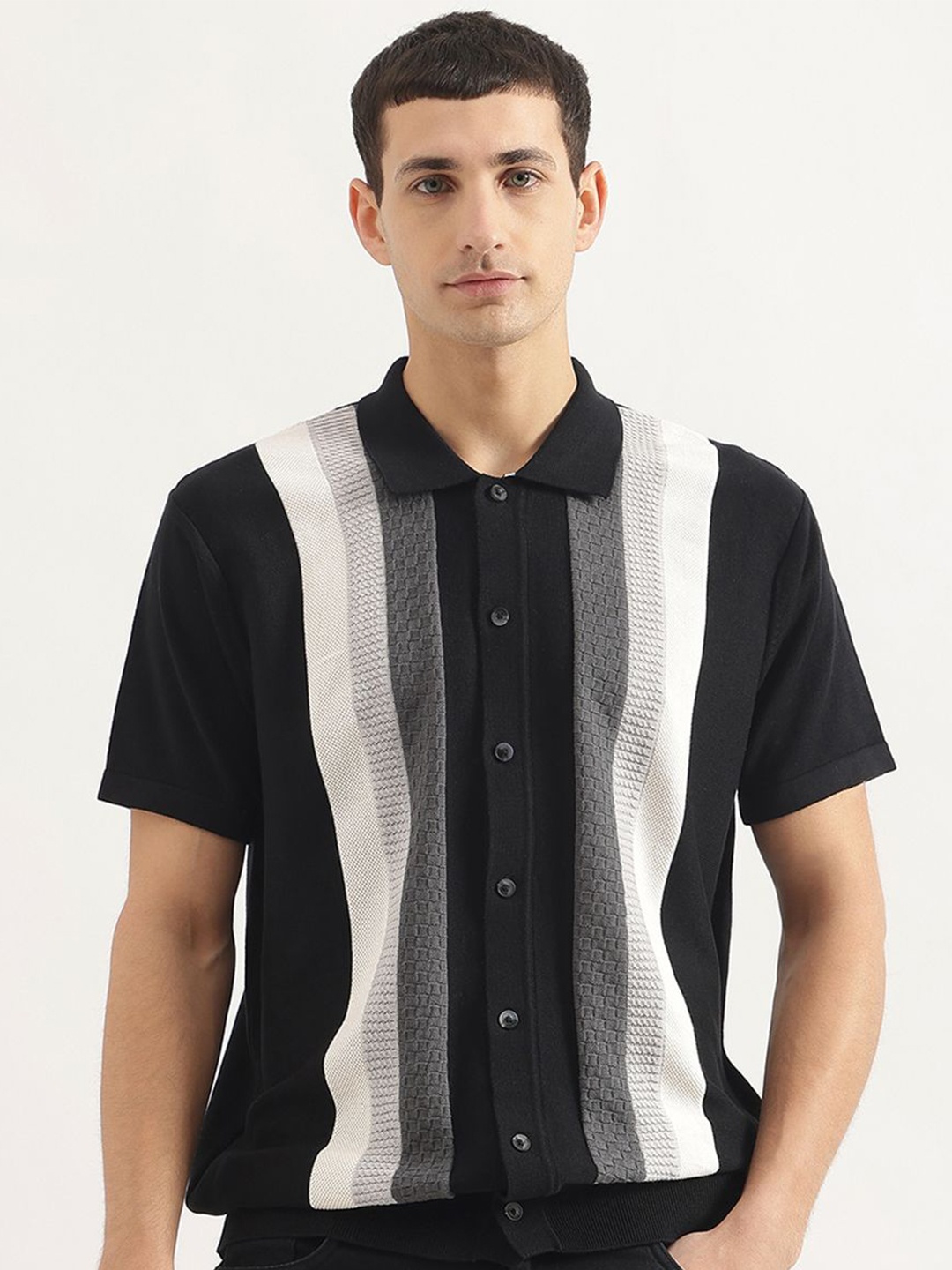 

United Colors of Benetton Men Opaque Striped Casual Shirt, Black