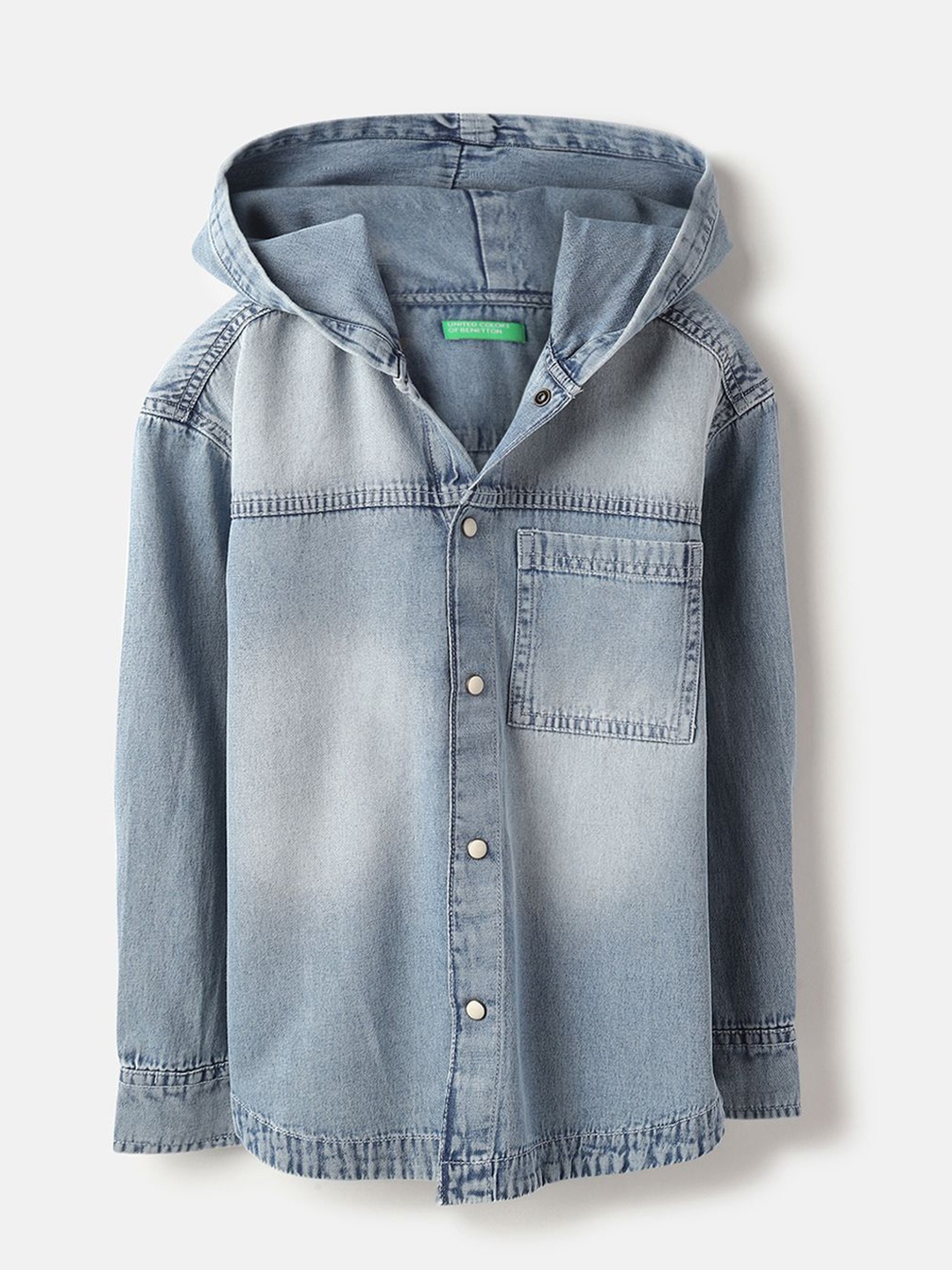 

United Colors of Benetton Boys Boxy Faded Opaque Casual Shirt, Blue