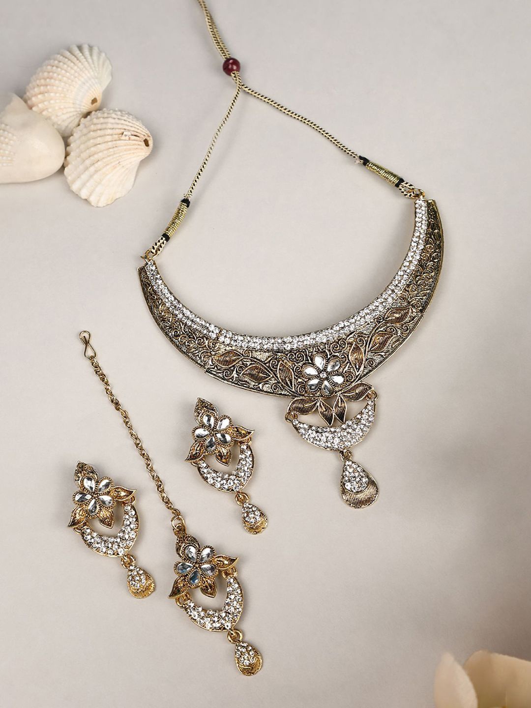 

Anouk Gold Plated Cubic Zirconia Studded Jewellery Set