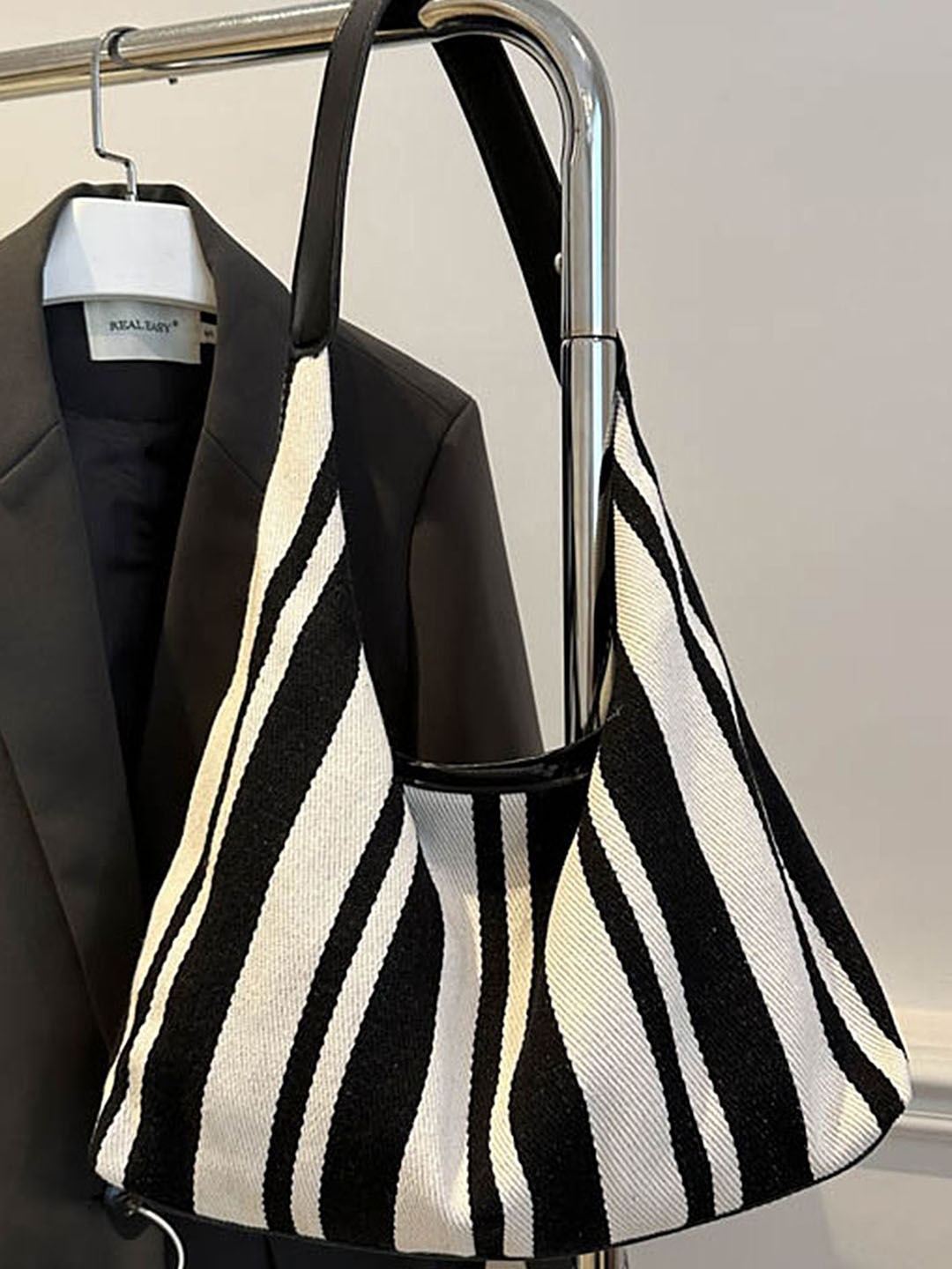 

LULU & SKY Bucket Shoulder Bag with Fringed, Black