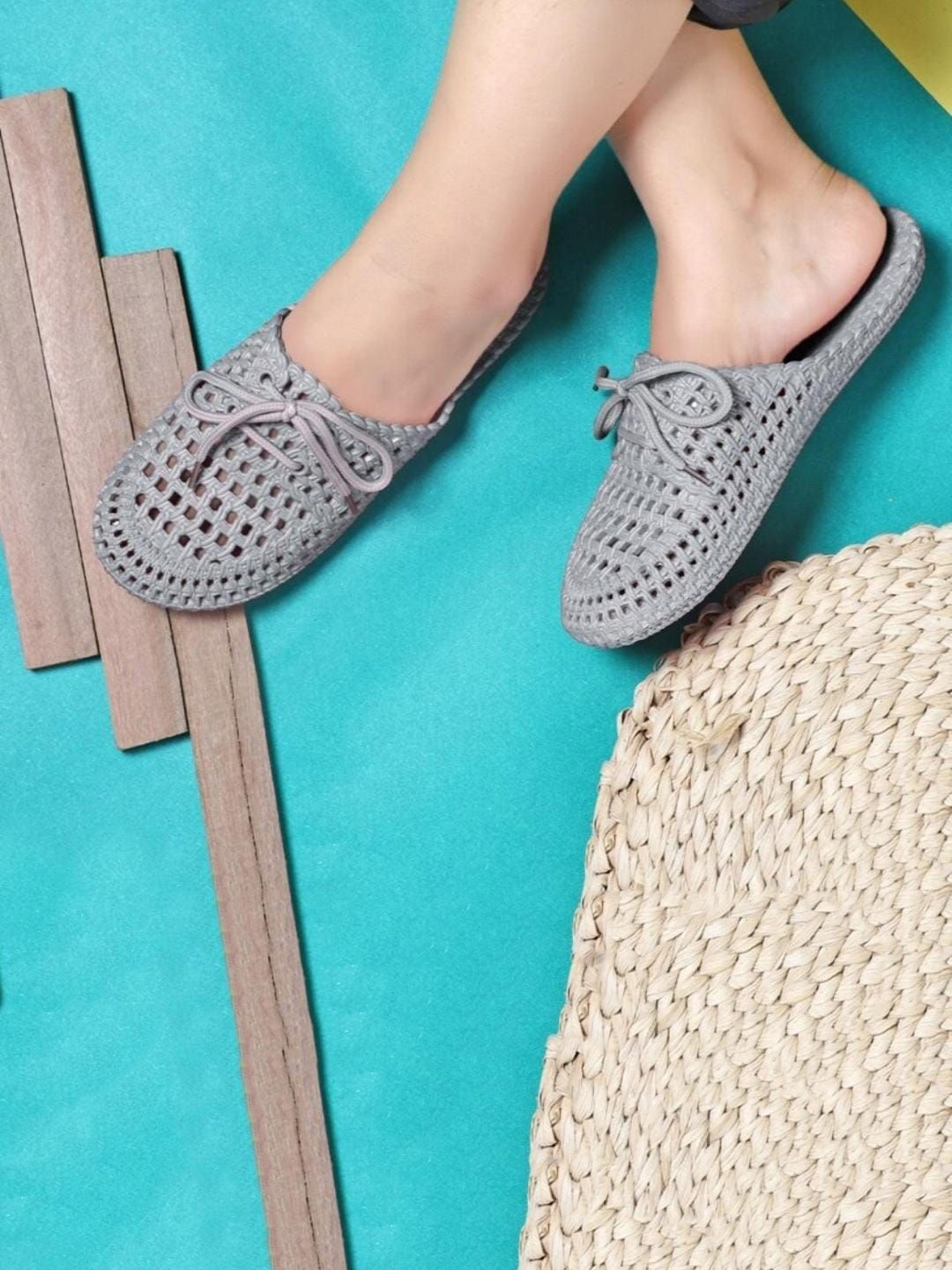 

Brofoot Women Sliders, Grey