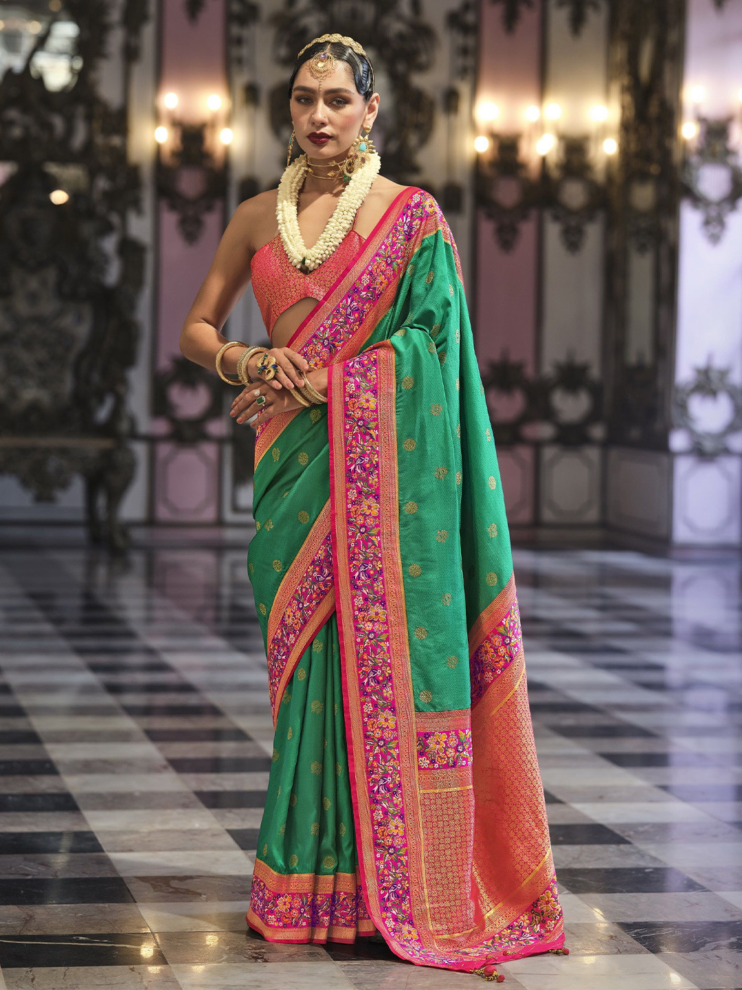 

MAHALASA Ethnic Motifs Zari Pure Silk Kanjeevaram Saree, Green