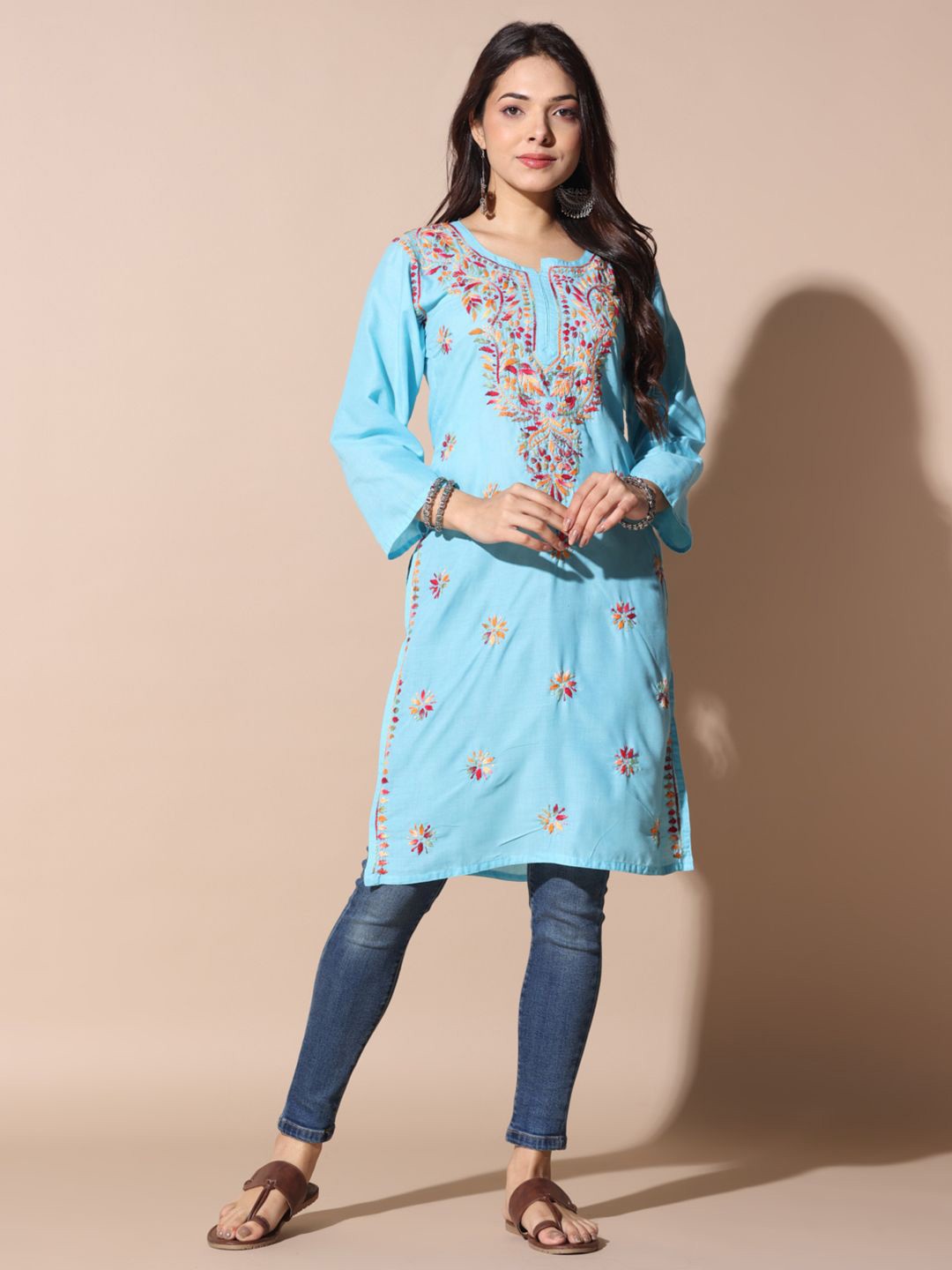 

Fashionable Chikan Handikraft Floral Embroidered Chikankari Cotton Straight Kurta, Turquoise blue