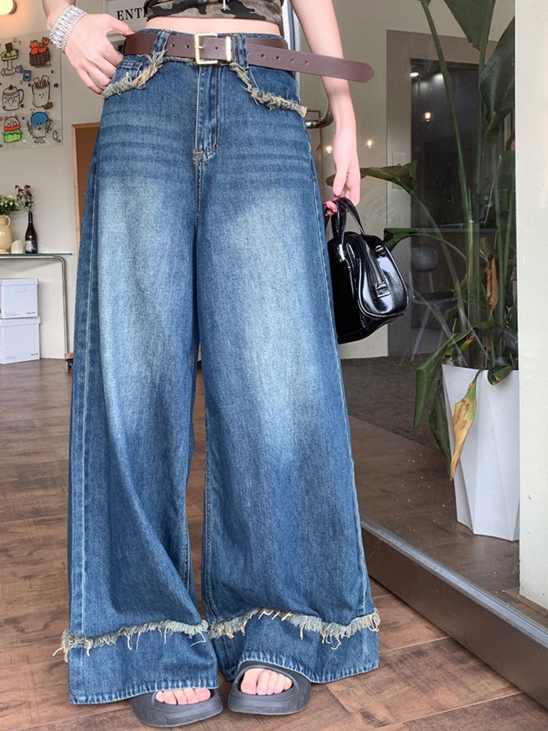 

StyleCast Women Wide Leg Mid-Rise Jeans, Blue
