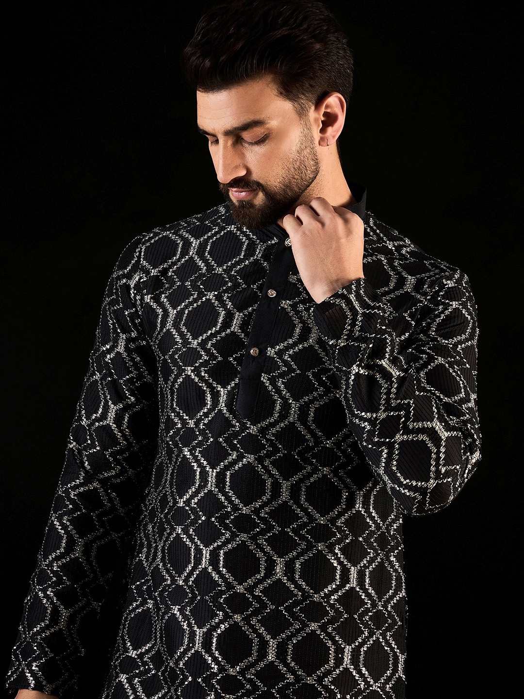 

Anouk Navy Blue Geometric Woven Design Mandarin Collar Thread Work Pure Silk Kurta