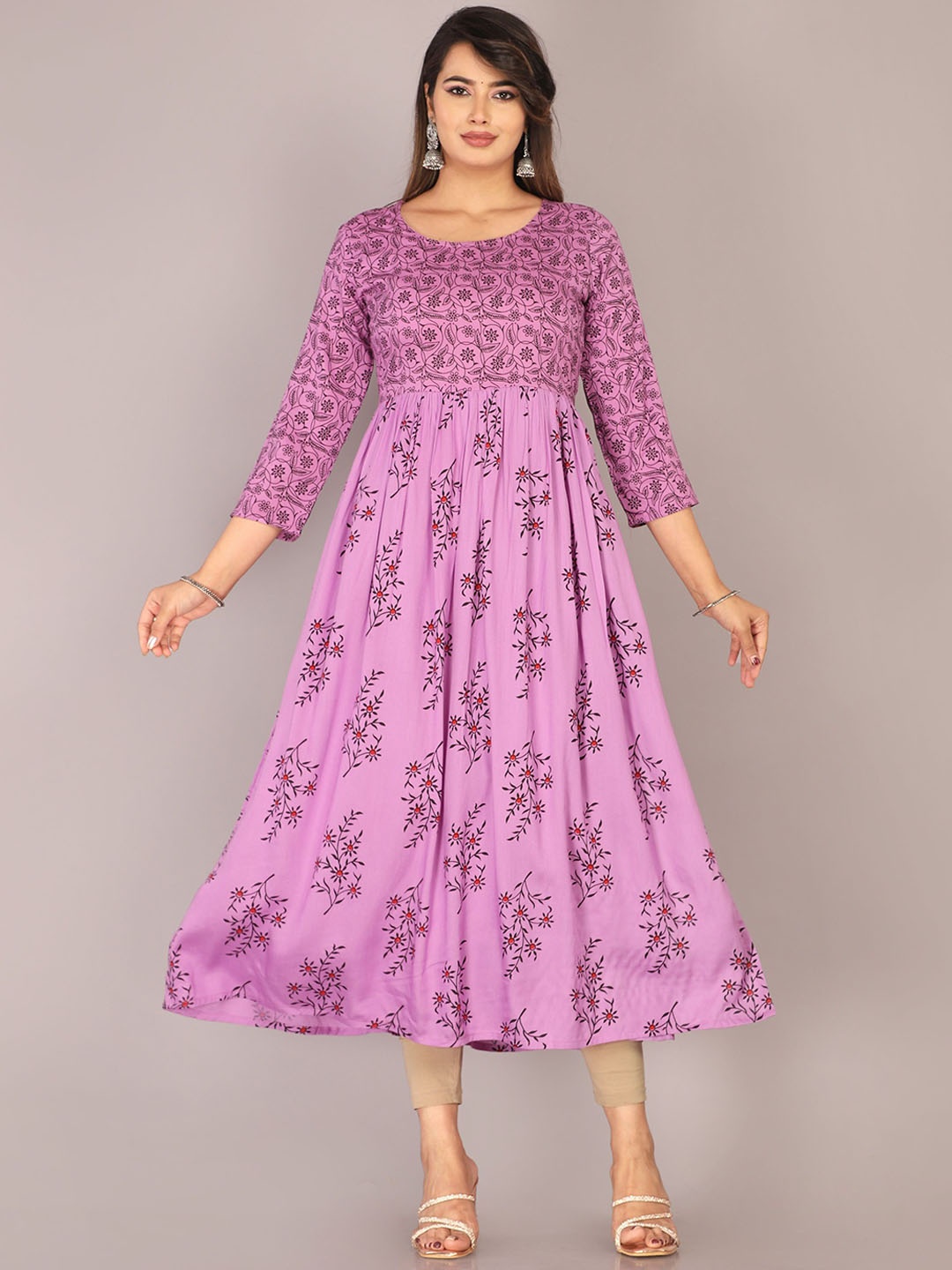 

PRIYAGANI GARMENTS Floral Printed Round Neck Thread Work Anarkali Kurta, Purple