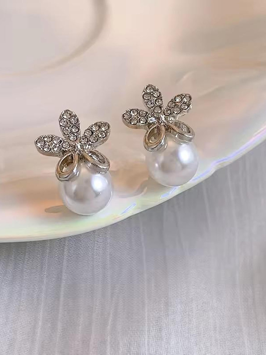 

TANLOOMS Set Of 2 Korean Gold-Plated Artificial Stones Studded Floral Shaped Studs, Silver