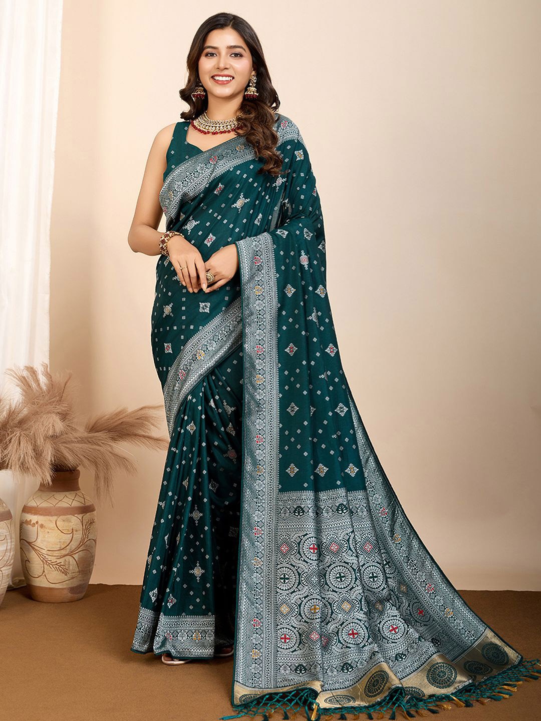 

Satrani Woven Design Pure Silk Designer Paithani Saree, Green