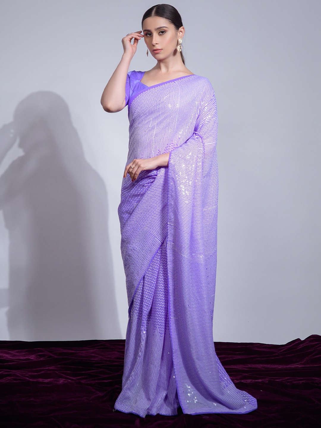 

DIVASTRI Embellished Sequinned Poly Georgette Saree, Lavender