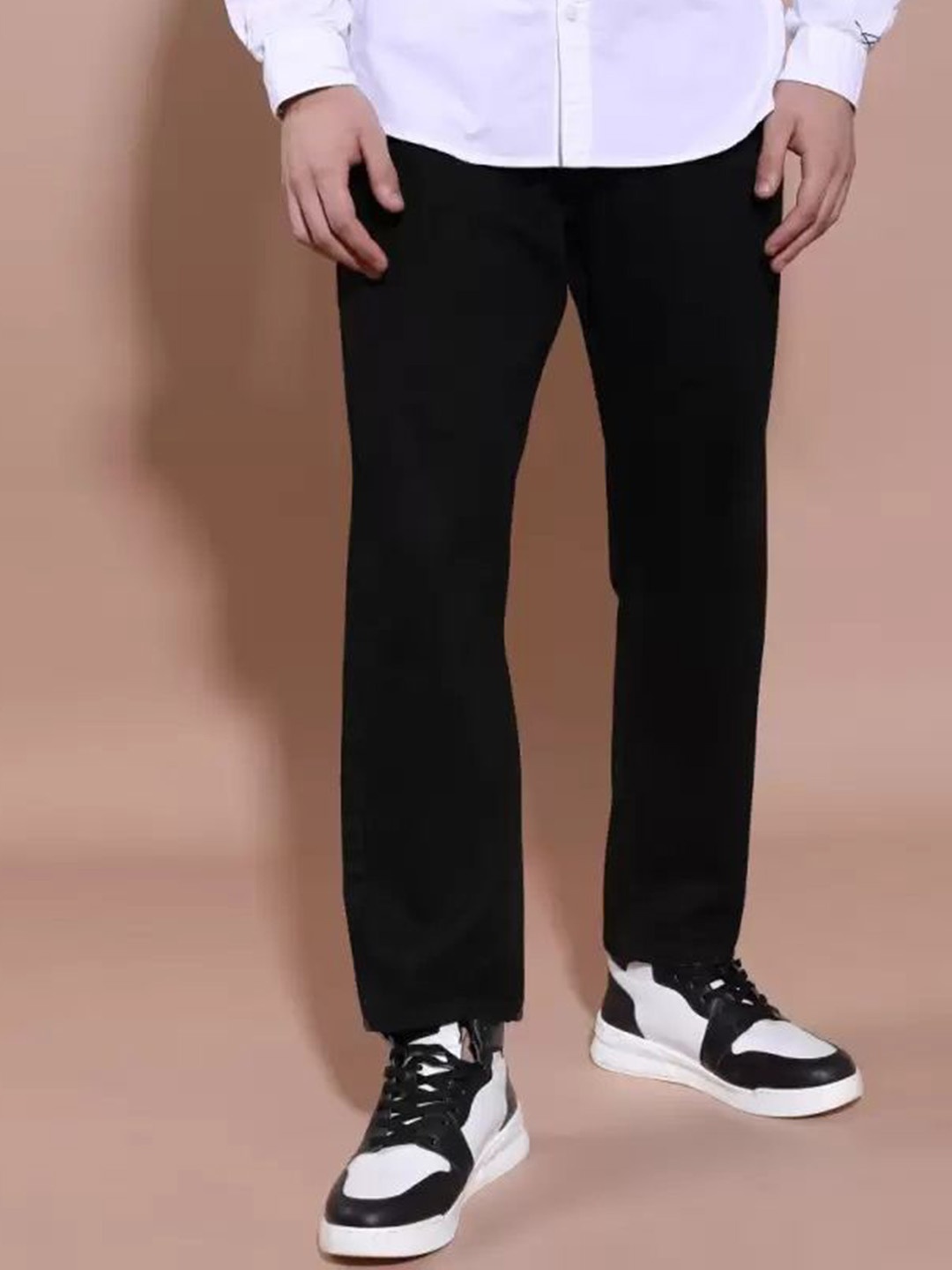 

COMFITS Men Classic Mid-Rise Mom Fit Jeans, Black