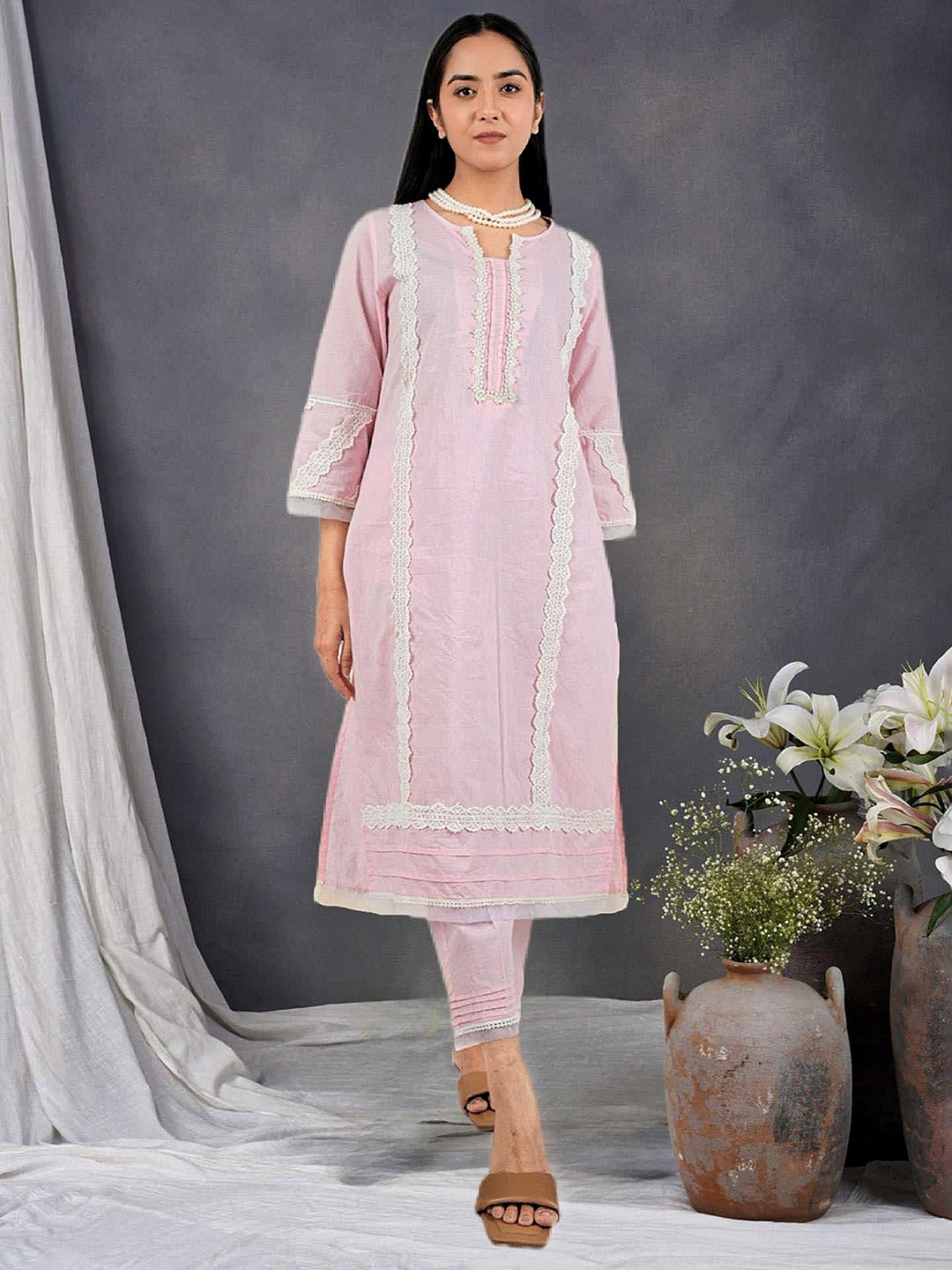 

zuri Floral Embroidered Notch-Neck Cotton Straight Kurta, Pink