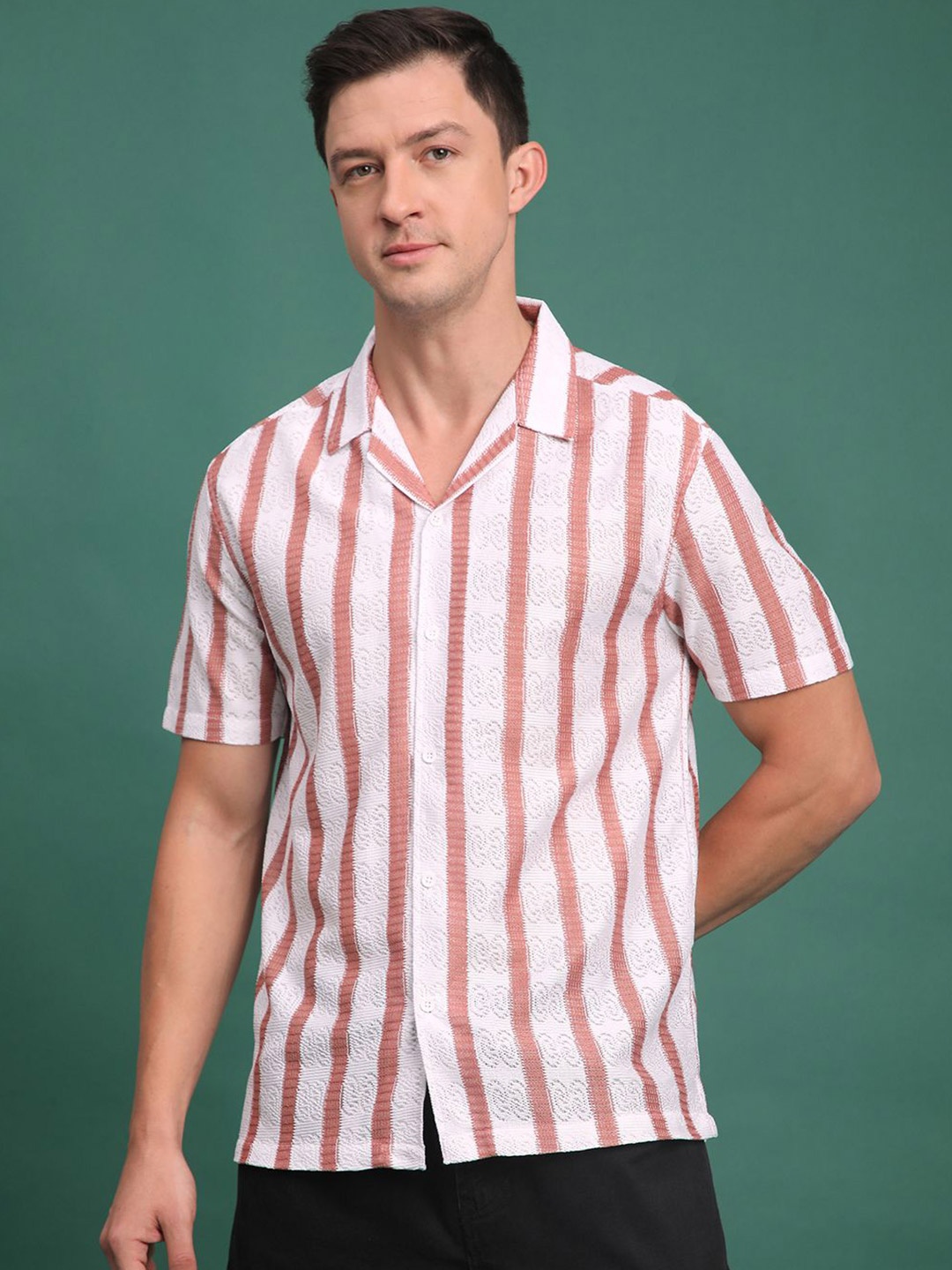 

Voroxy Men Relaxed Opaque Striped Casual Shirt, Peach