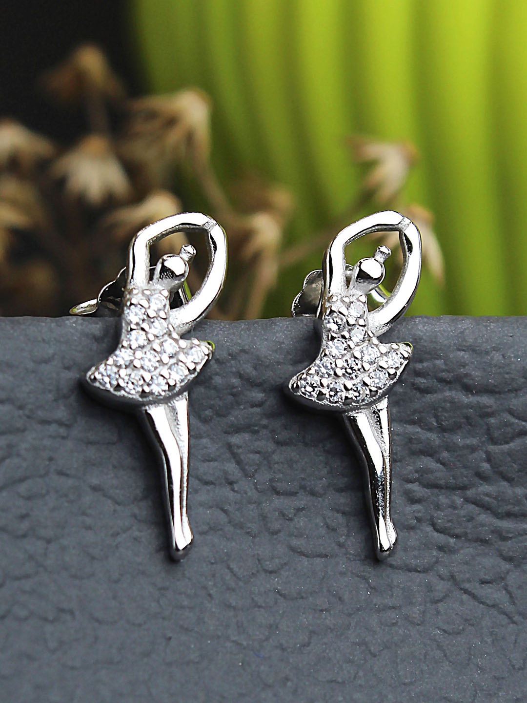 

DEVASHREE 925 Silver Cubic Zirconia Studded Contemporary Shaped Studs, White