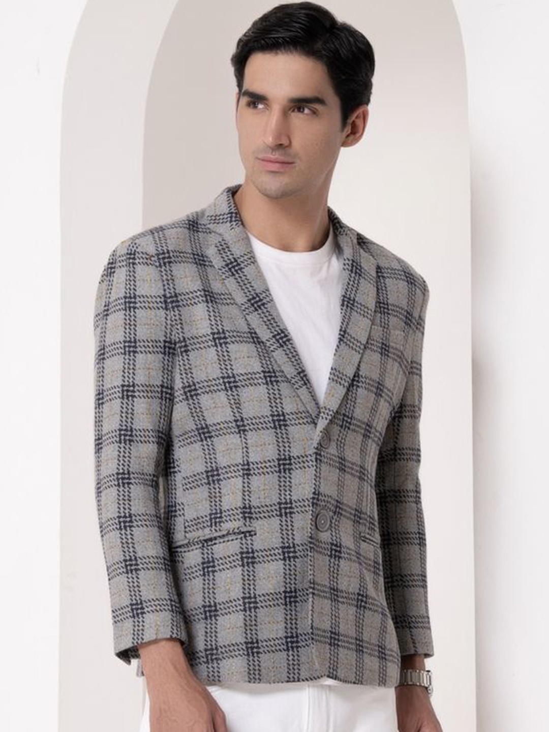 

HOUSE OF S Checked Notched Lapel Single-Breasted Blazer, Grey