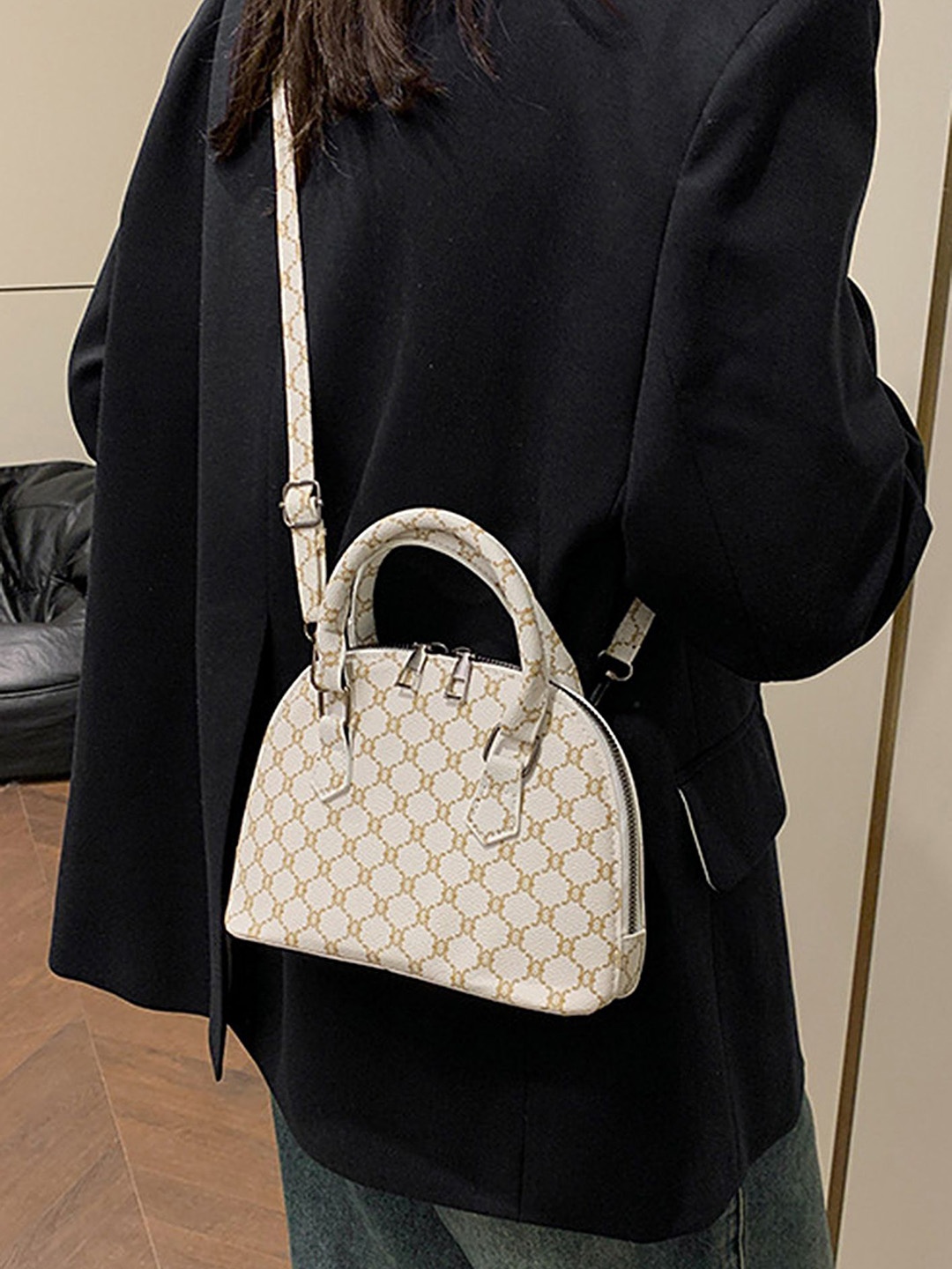 

LULU & SKY PU Structured Handheld Bag, White