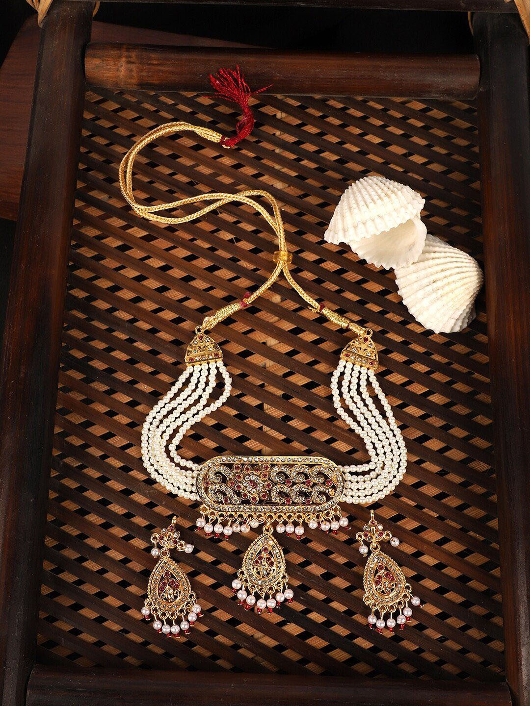 

Anouk Gold-Toned Artificial Stone Studded And Pearls Beaded Jewellery Set