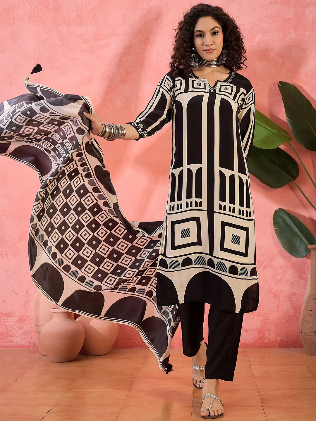 

Sangria Geometric Printed Notch Neck Straight Kurta With Trouser And Dupatta, Black