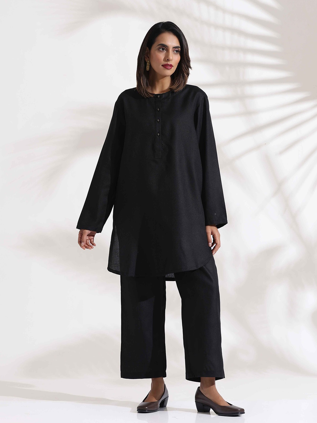 

trueBrowns Black Slub Round Neck Tunic With Trouser Co-ord Set