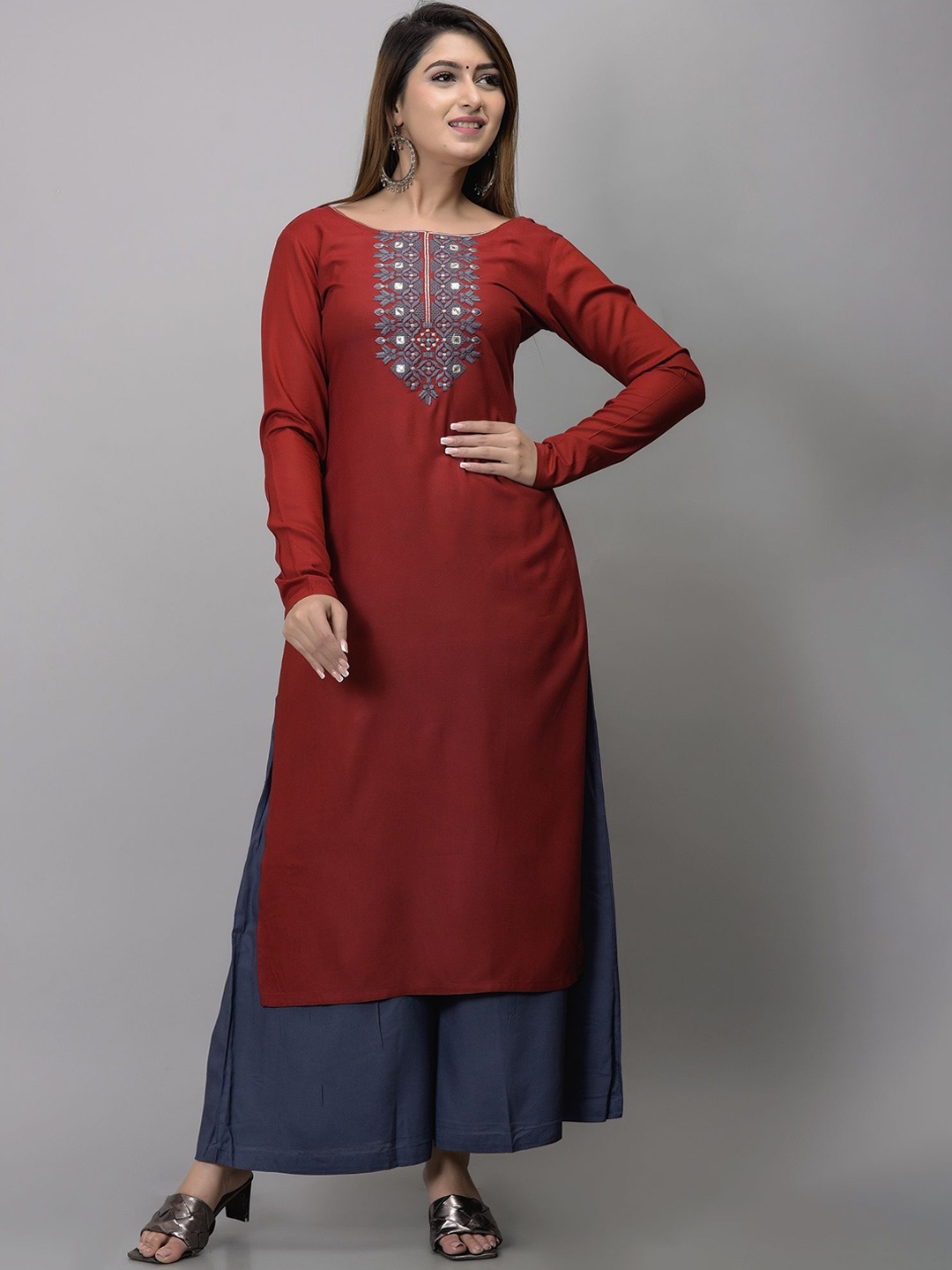 

Clothy N Wave Floral Embroidered Thread Work Mandarin Collar Straight Kurta With Palazzos, Maroon