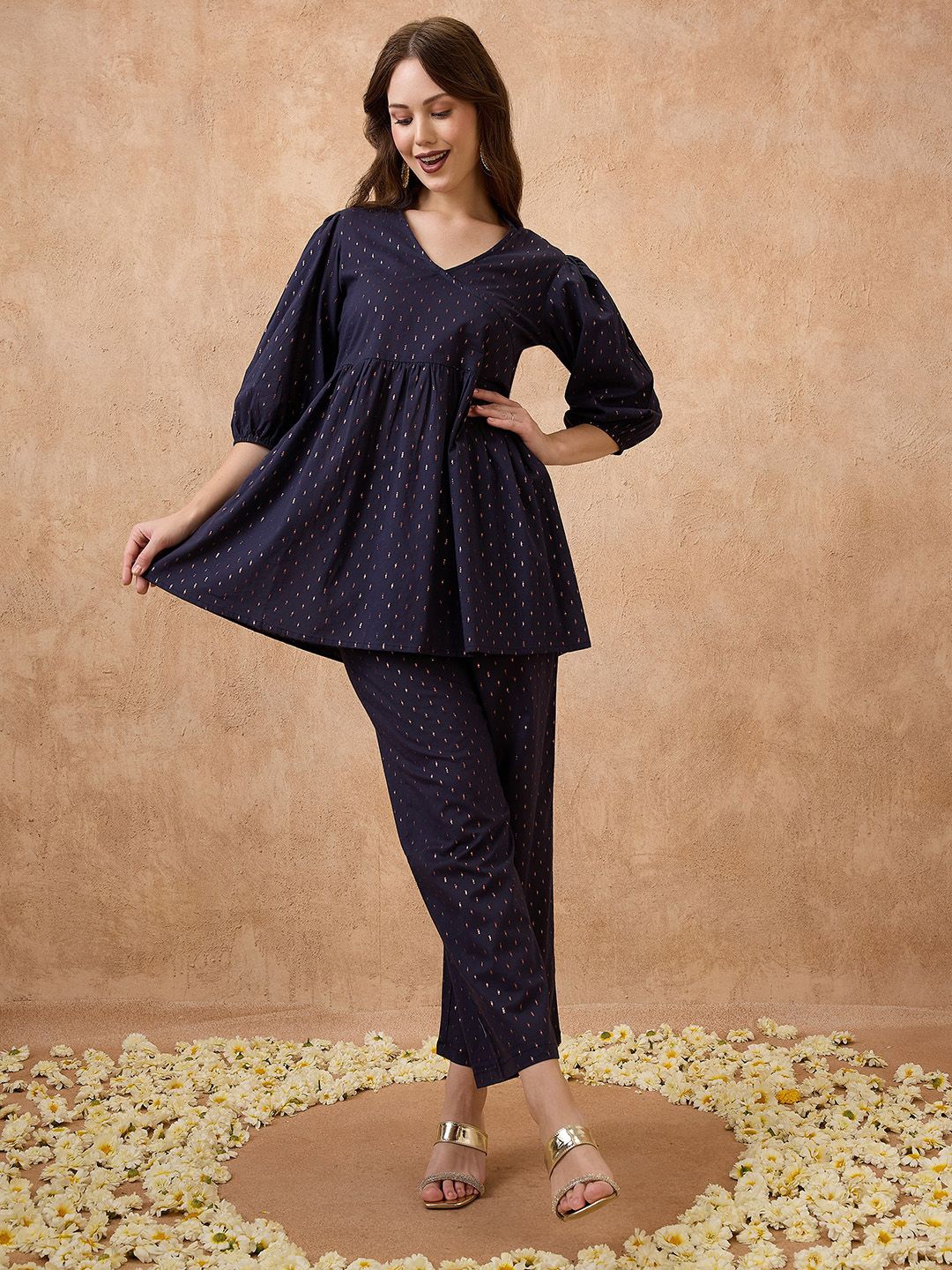 

Globus Navy Blue V-Neck Bishop Sleeve Woven Design Tunic & Palazzo