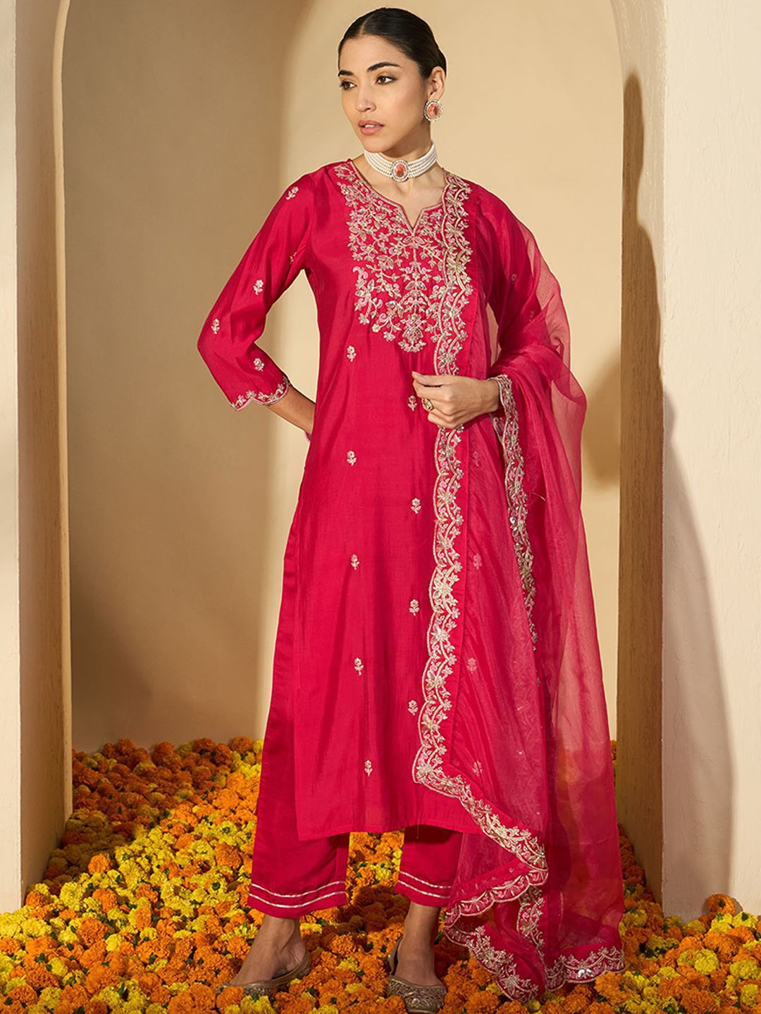 

BANDIA Floral Embroidered Notch Neck Sequinned Straight Kurta With Trouser & Dupatta, Pink