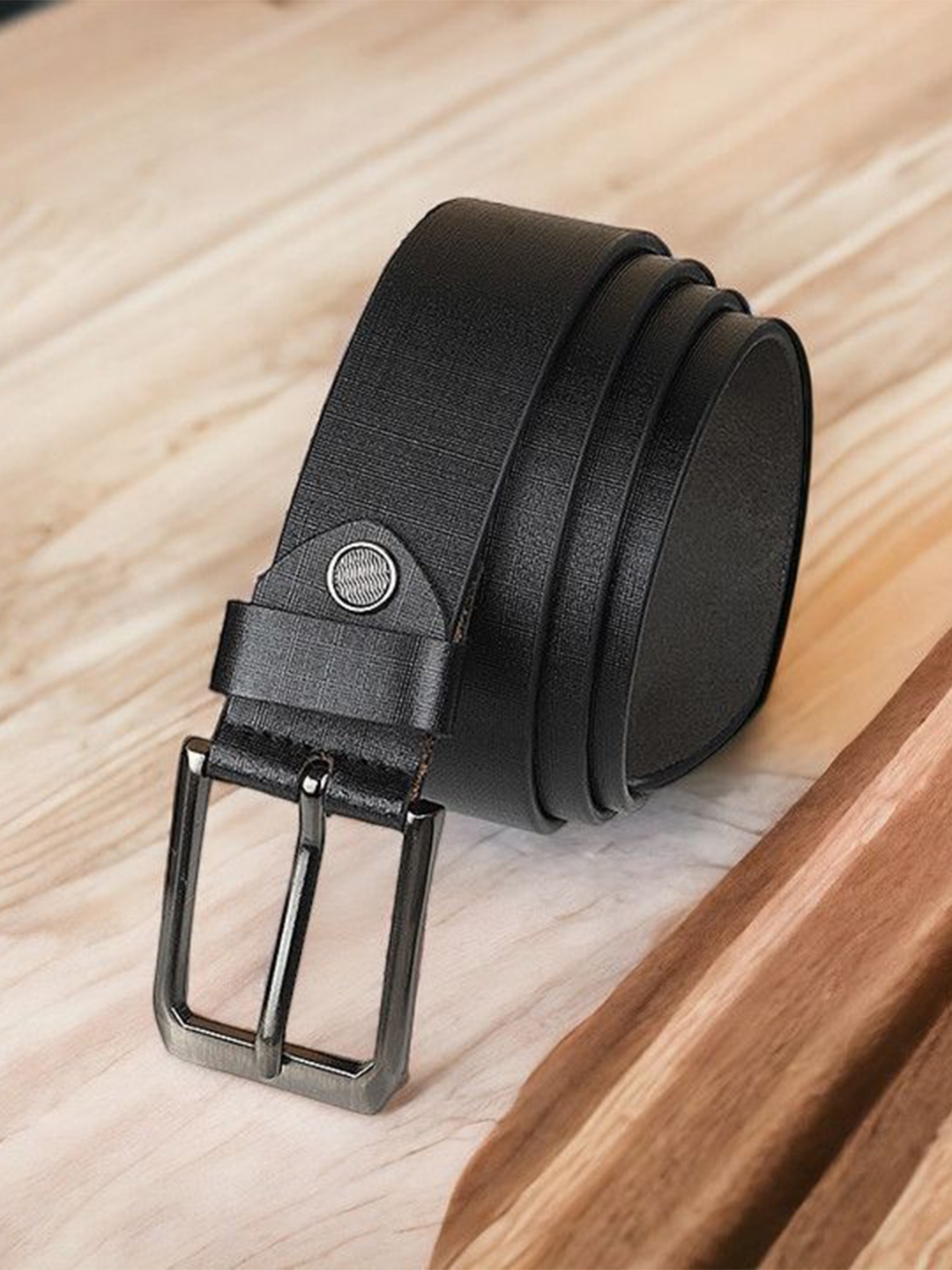 

Metronaut Men Textured Leather Formal Belt, Black