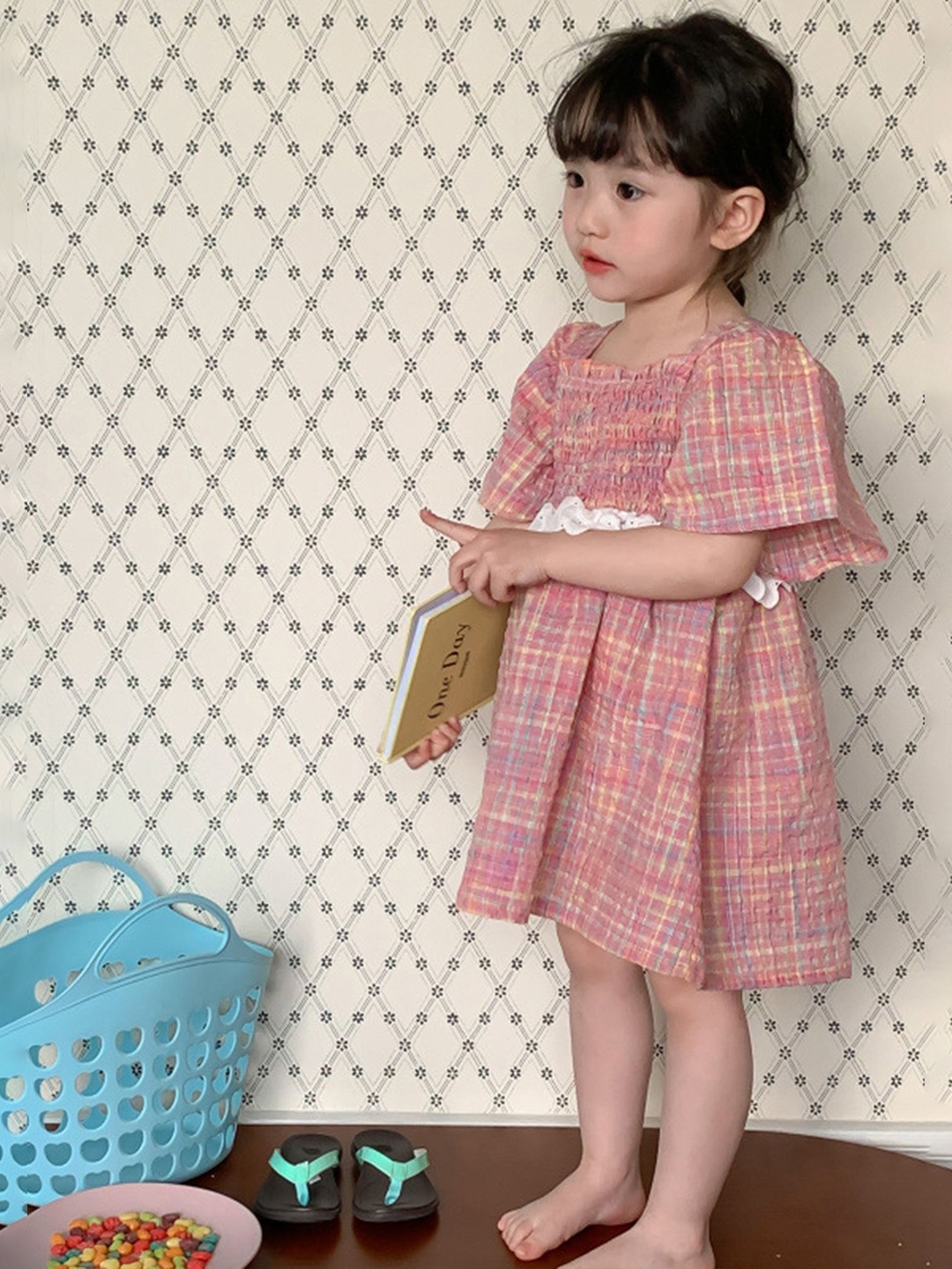 

LULU & SKY Girls Checked Smocked Flared Sleeve Knee Length Fit & Flare Dress, Pink