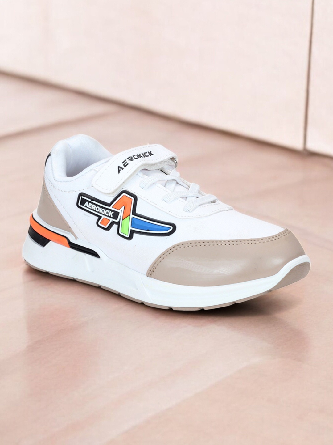 

Lil Lollipop Kids Slip-On Lightweight Sneakers, White