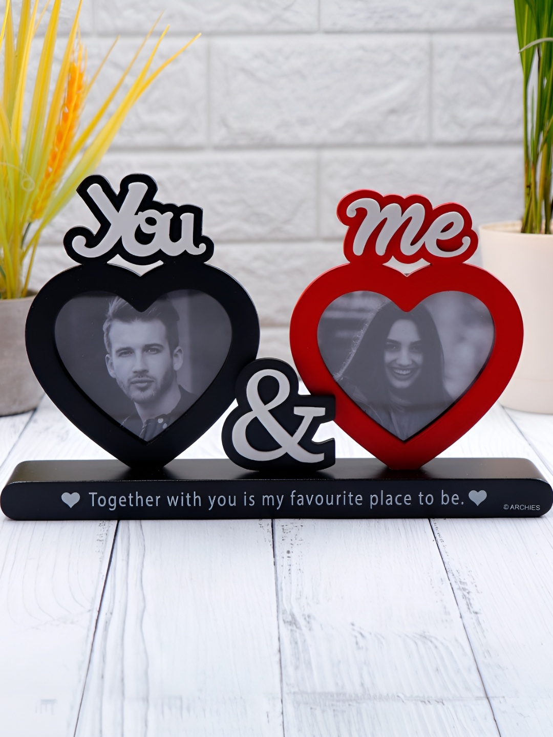 

Archies Red & Black 2 to 4 Pieces Wood Table Photo Frames