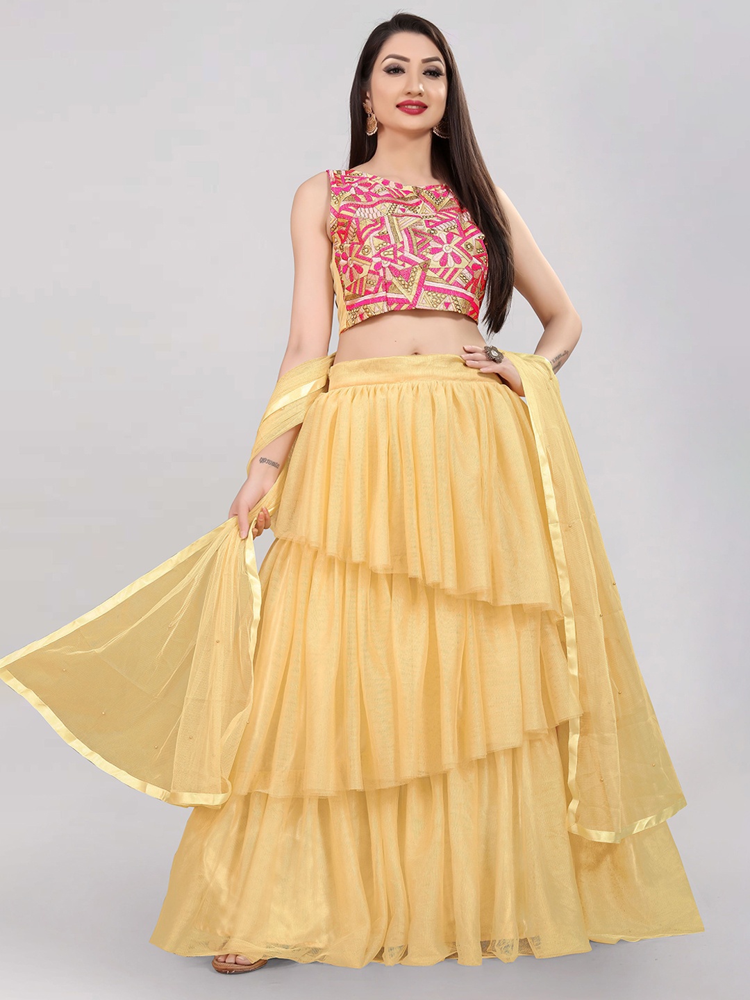 

DIVASTRI Floral Embroidered Semi-Stitched Lehenga Choli, Beige