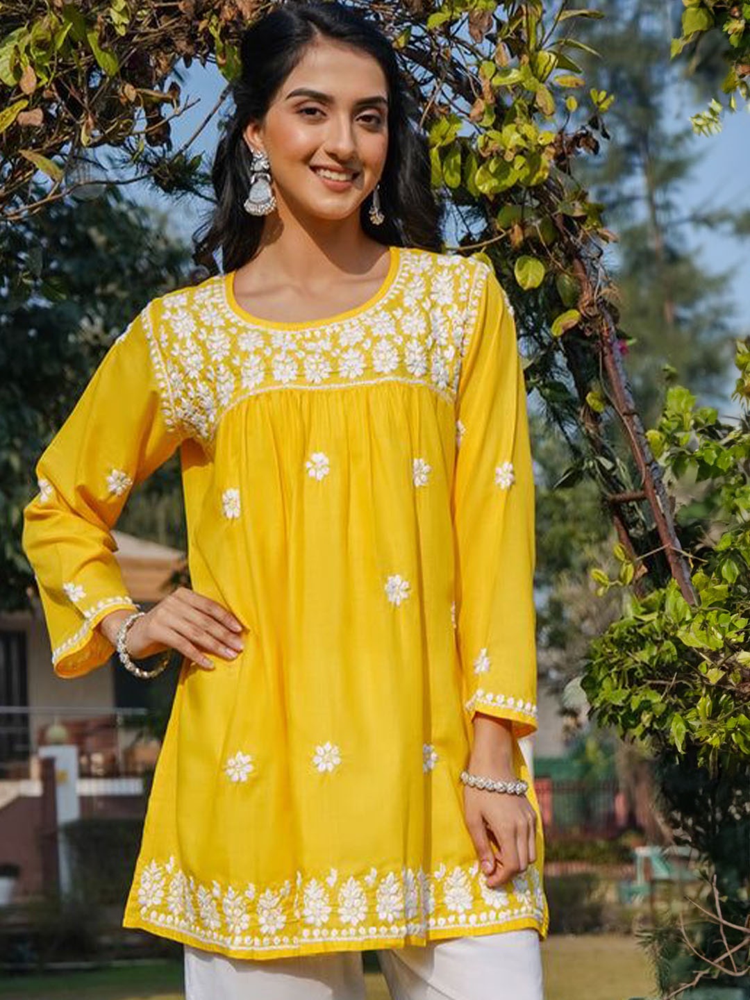 

HOUSE OF KARI Floral Embroidered Round Neck Chikankari Pure Cotton Short Kurta, Yellow