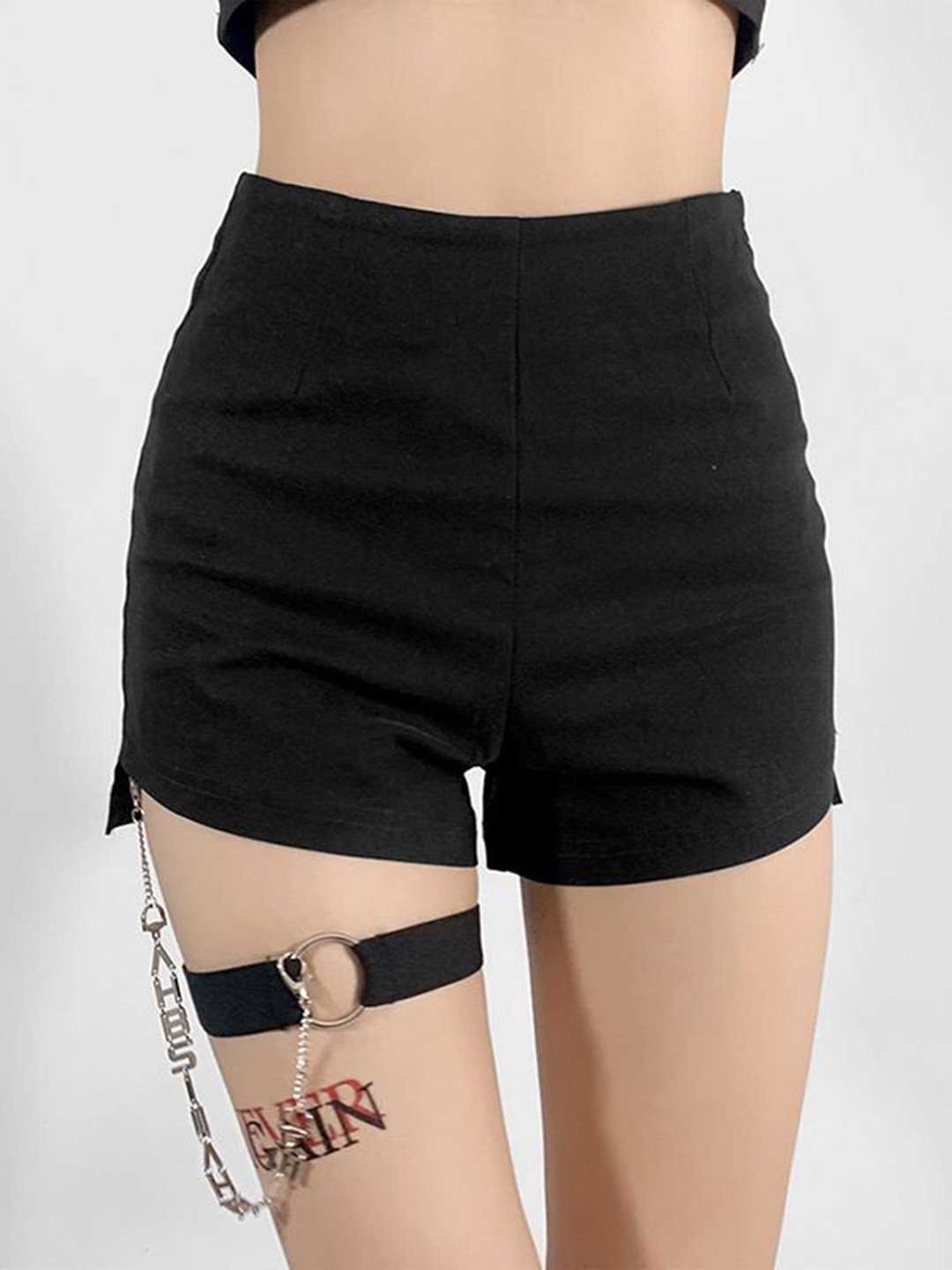

StyleCast Women Solid Slim Fit Mid-Rise Hot Pants Shorts, Black