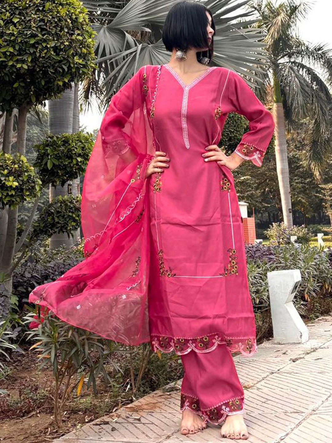 

VredeVogel Floral Embroidered V-Neck Thread Work Straight Kurta With Trouser And Dupatta, Pink