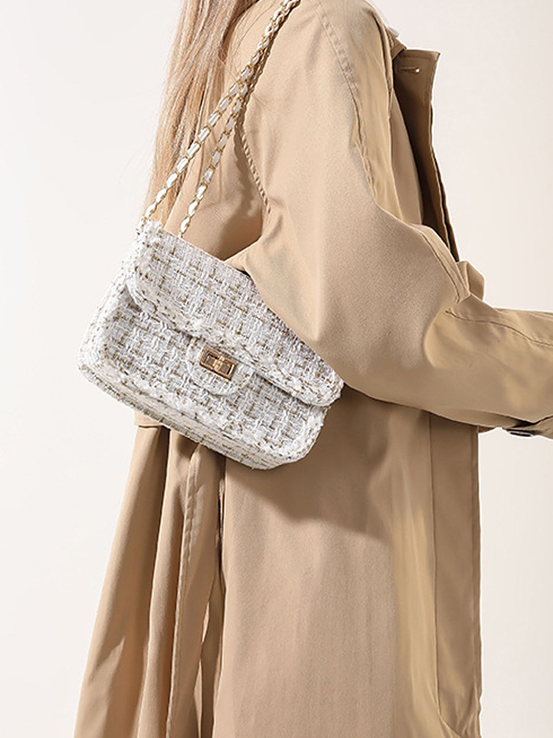 

LULU & SKY PU Oversized Bucket Handheld Bag with Fringed, White