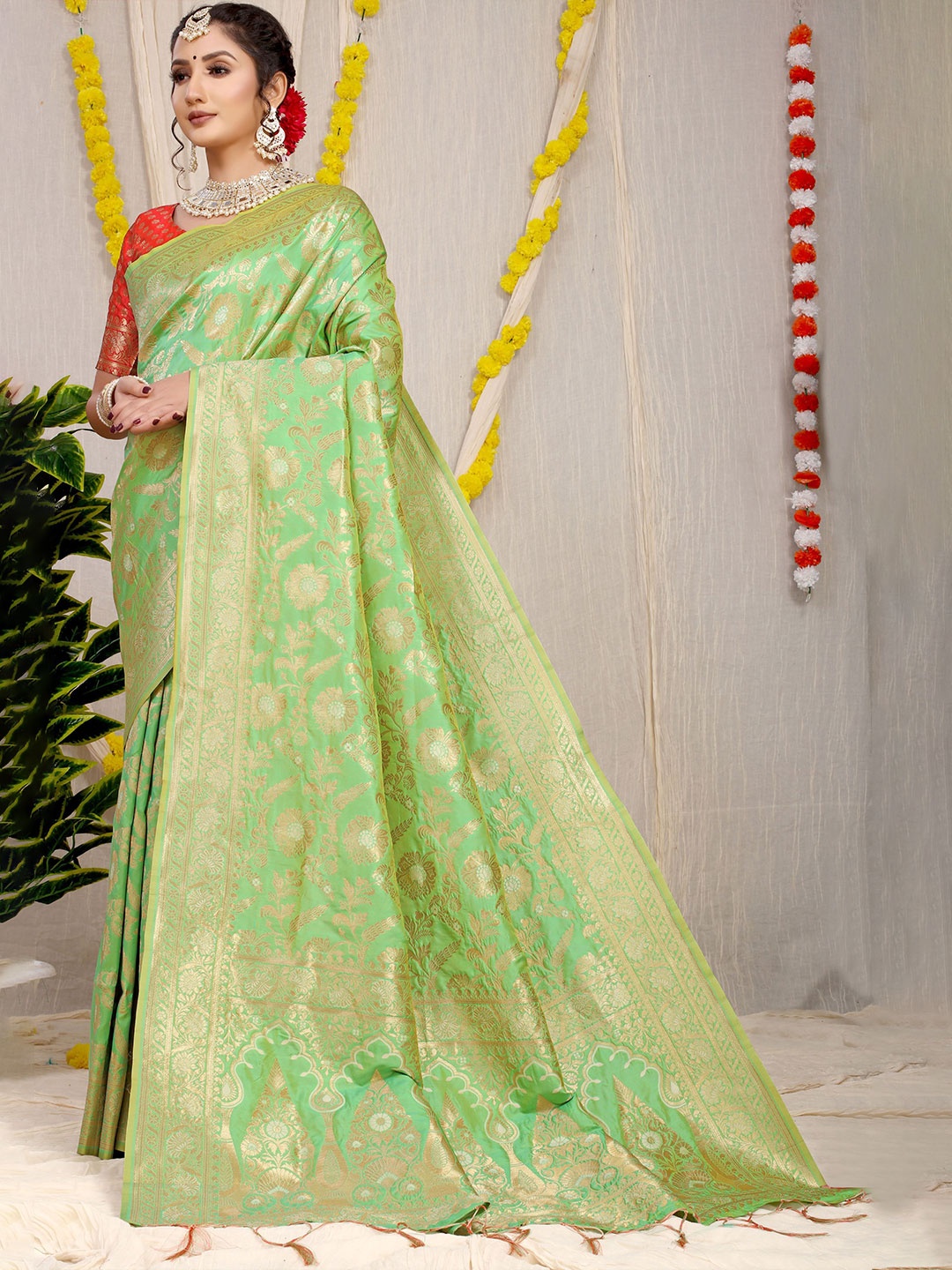 

Kandora Woven Design Zari Pure Silk Paithani Saree, Sea green