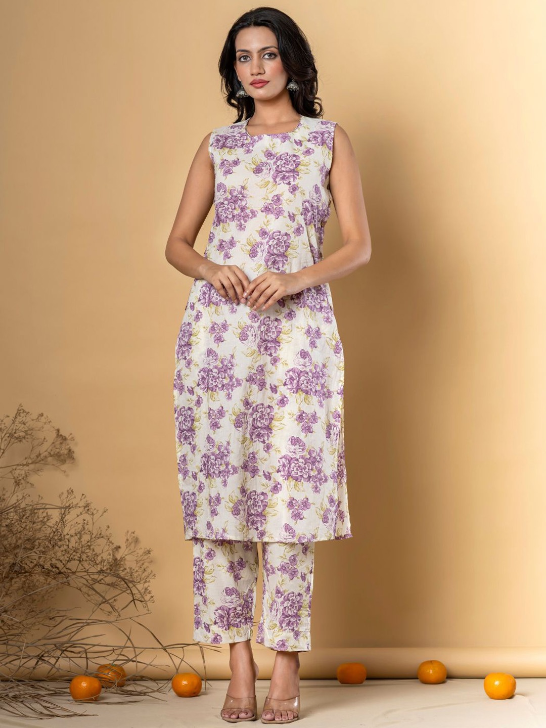 

Readiprint Floral Printed Round Neck Straight Pure Cotton Kurta with Trousers, Purple