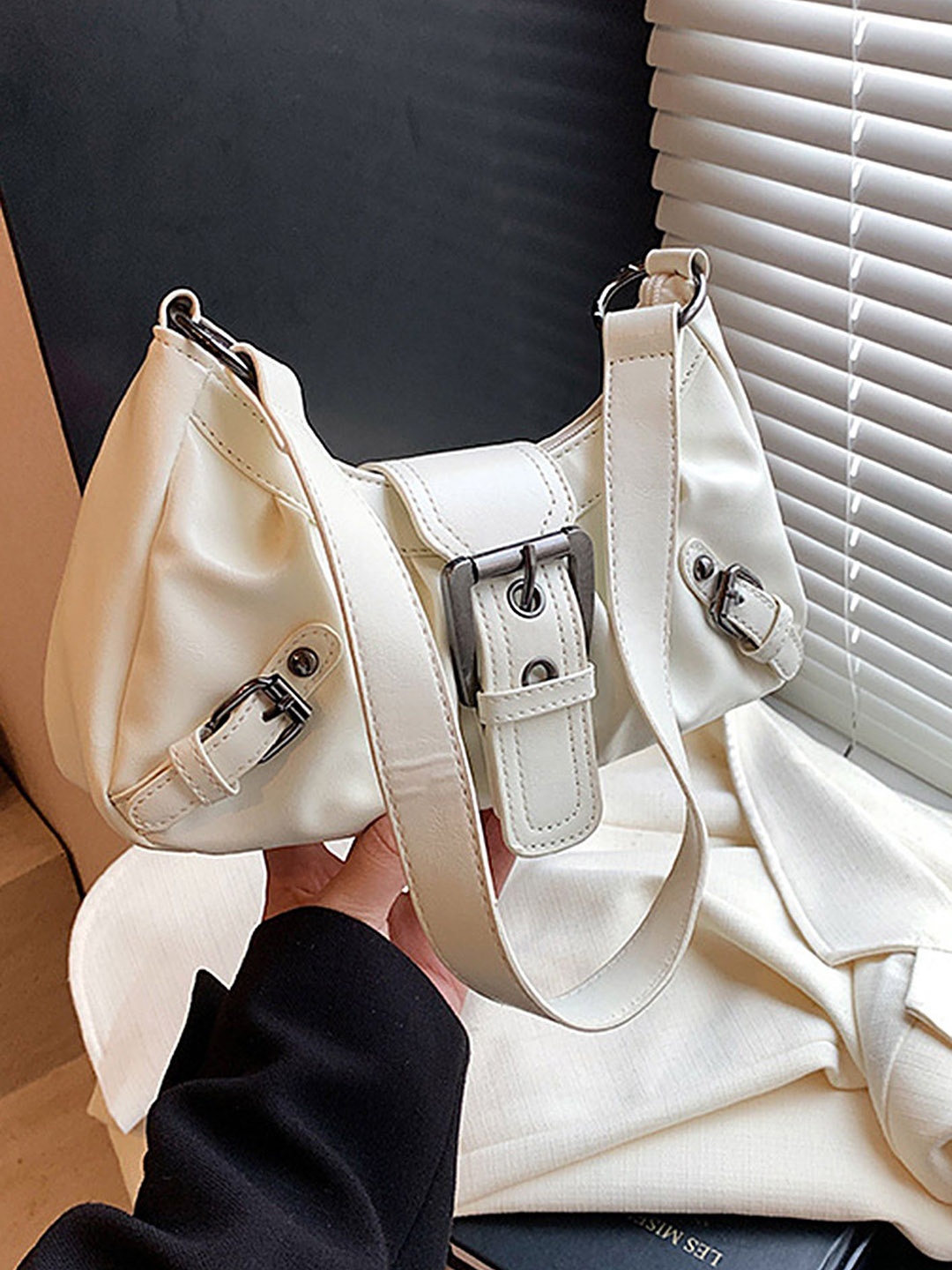 

LULU & SKY PU Oversized Bucket Hobo Bag, White
