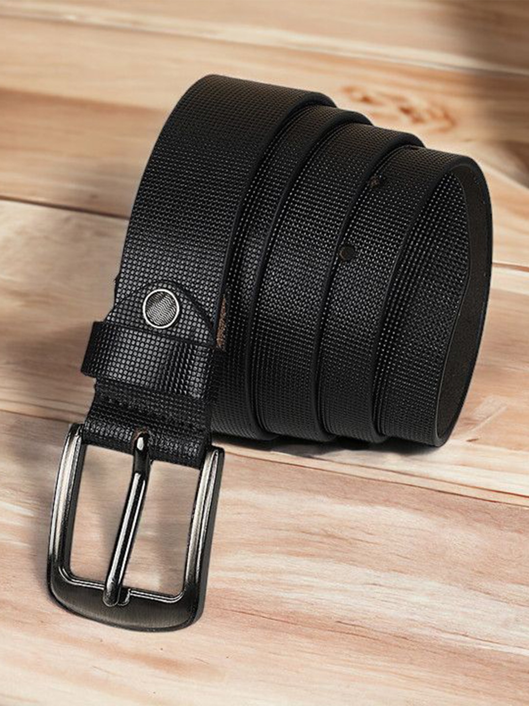 

Metronaut Men Textured Leather Formal Belt, Black