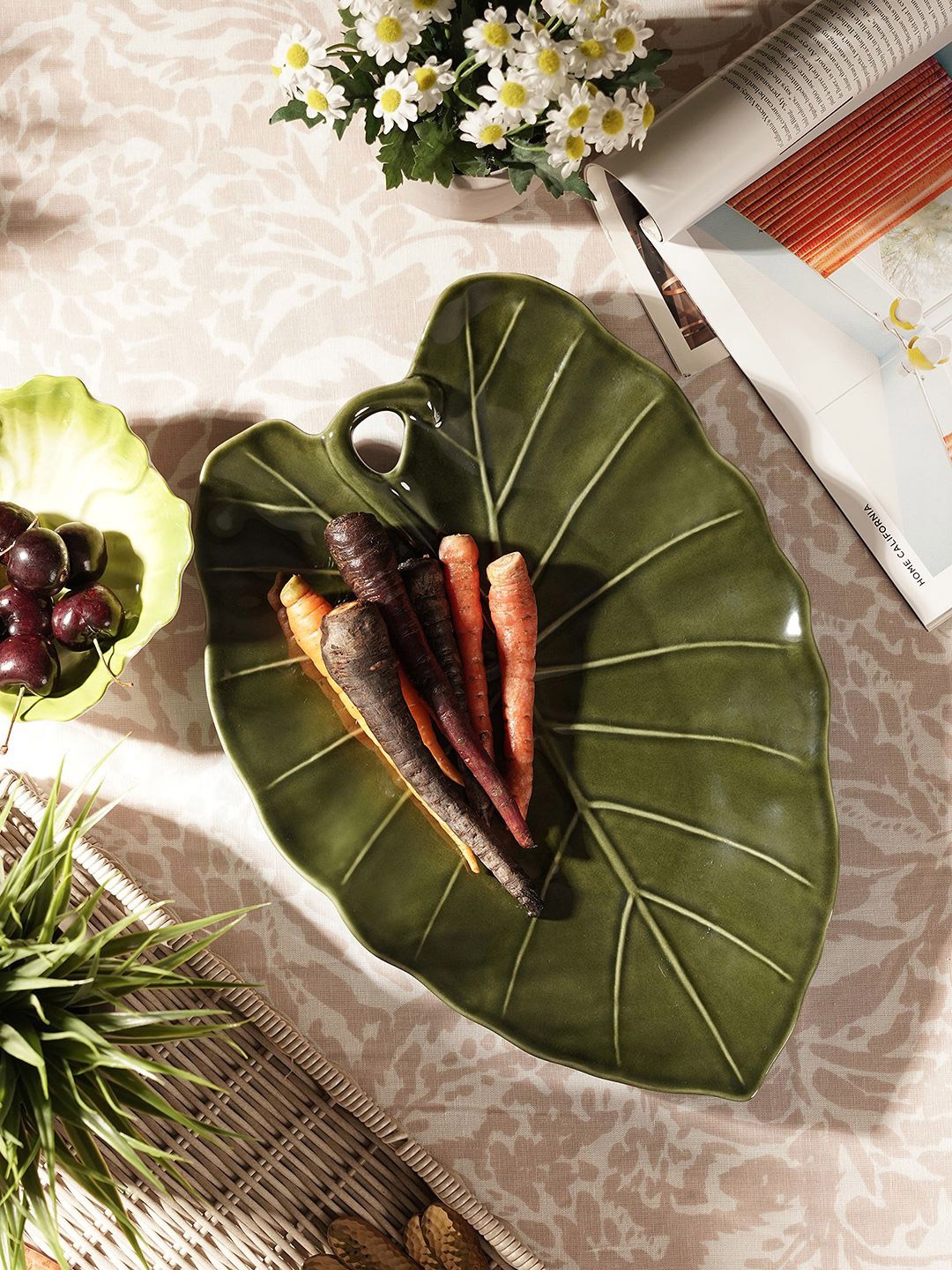 

Pure Home and Living Green Leaf Shaped Ceramic Platter