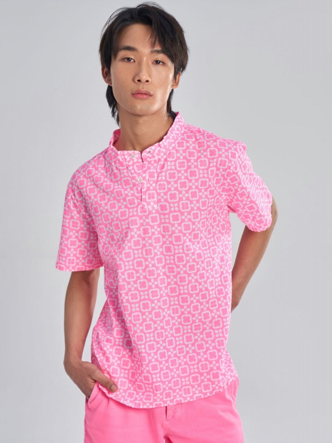 

Terra Luna Men Floral Printed Mandarin Collar Cotton Kurta, Pink