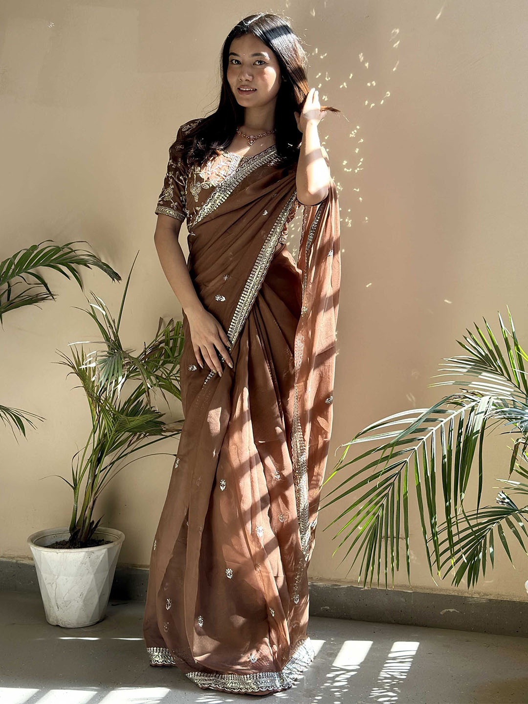 

DIVASTRI Embellished Sequinned Organza Saree, Brown