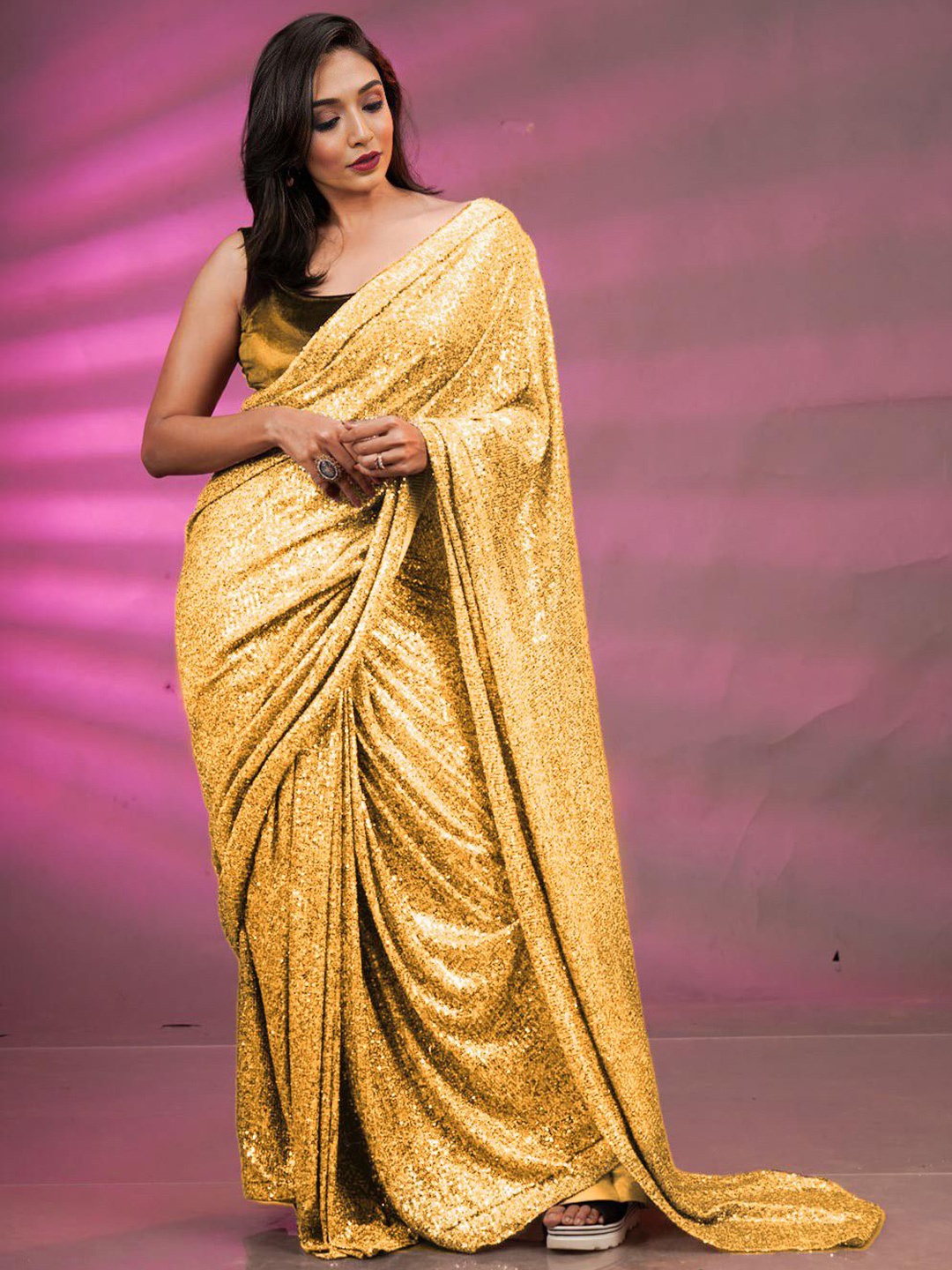 

MADHUR HAND WORK ART Sequinned Poly Georgette Saree, Gold