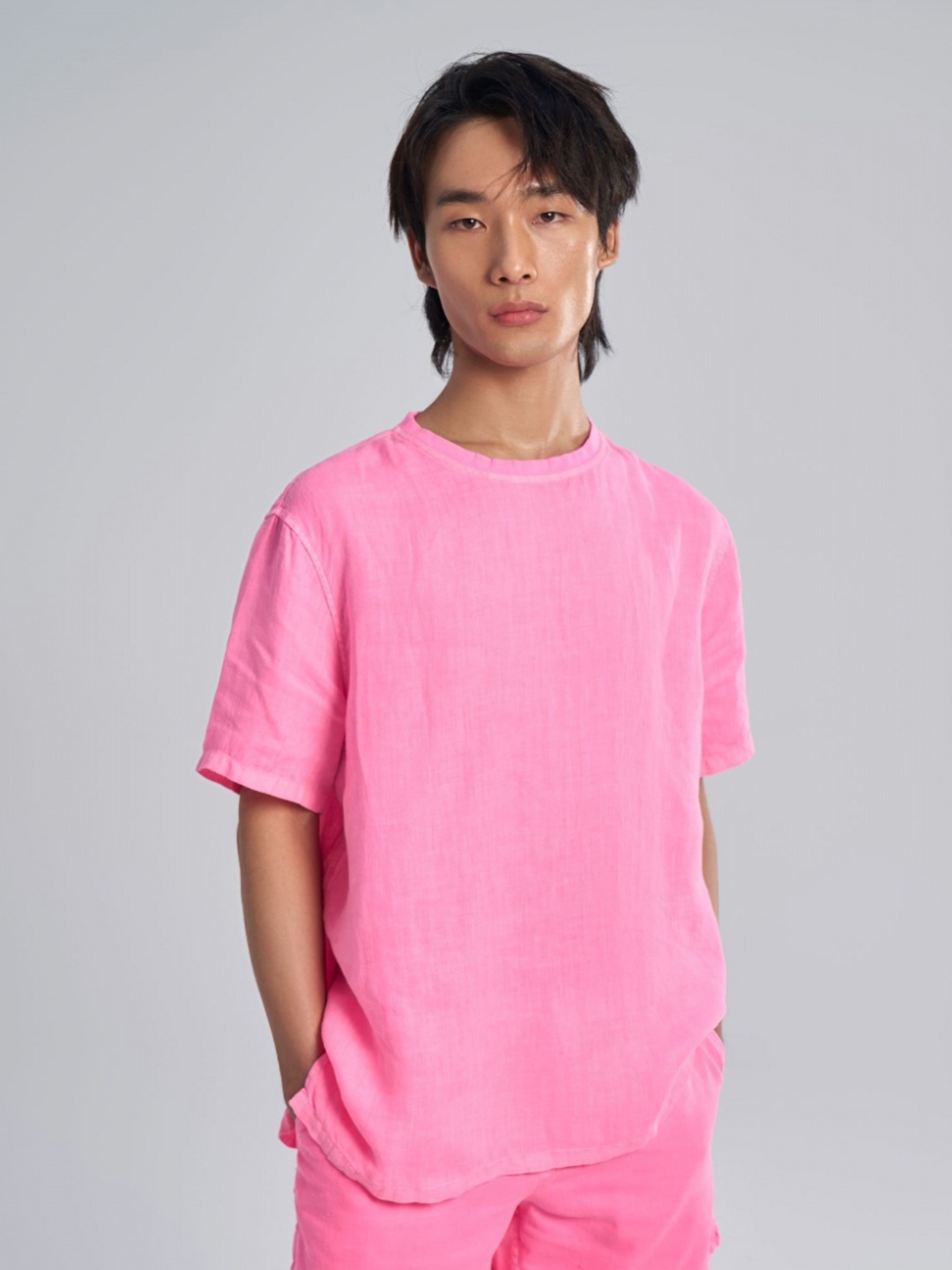 

Terra Luna Men Solid Round Neck Linen Relaxed Fit T-shirt, Pink