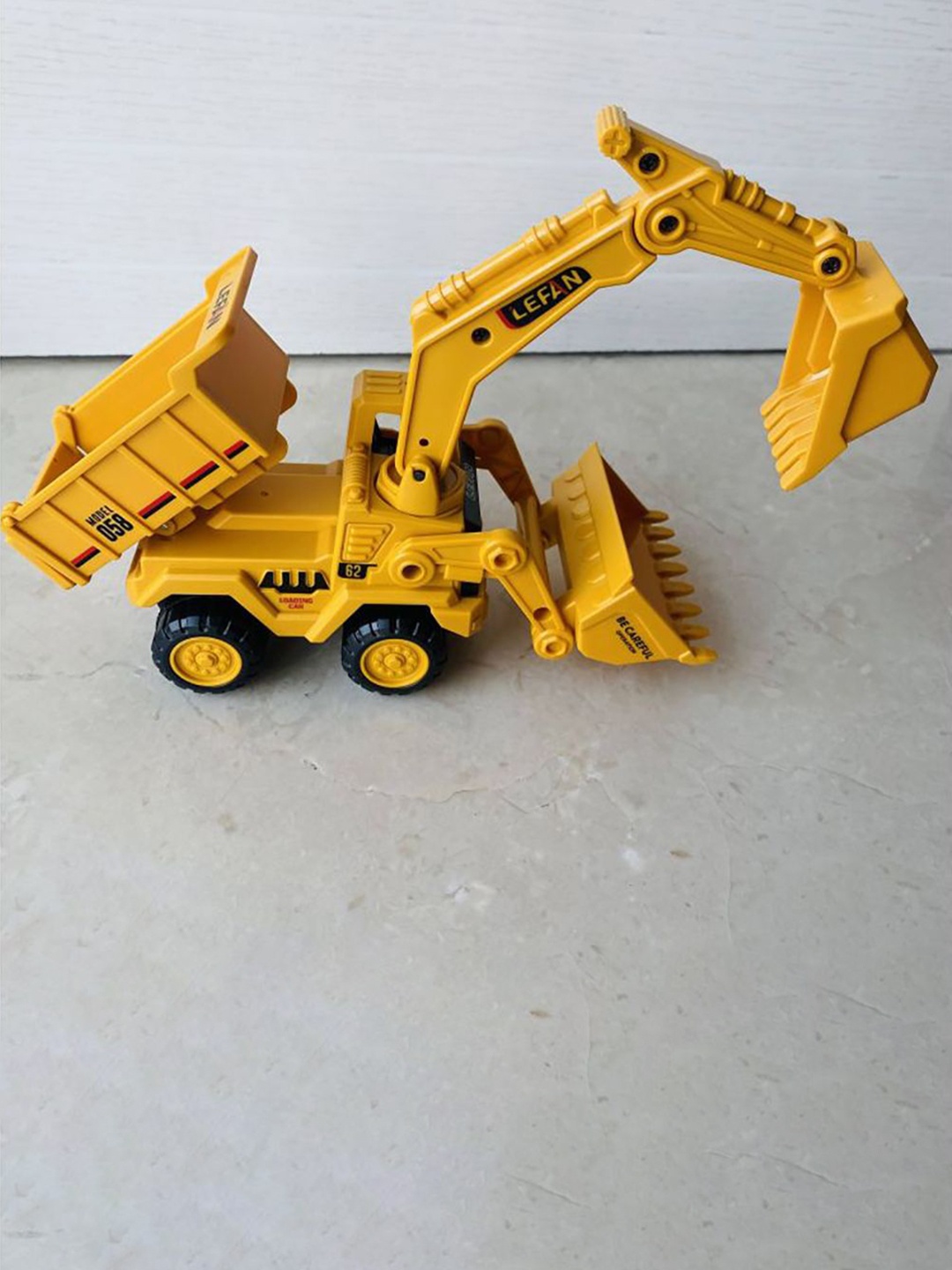 

DEUSON ECOM Kids Excavator Bulldozer Construction Toy Vehicle With 360 Rotation, Yellow