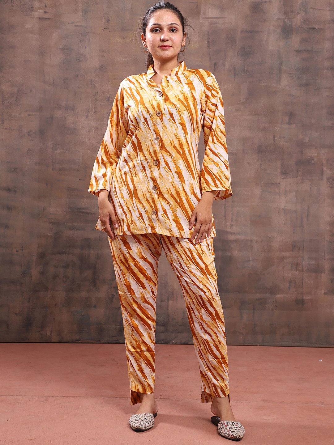 

Swarna Akriti Printed Shirt Collar Shirt With Trousers, Yellow