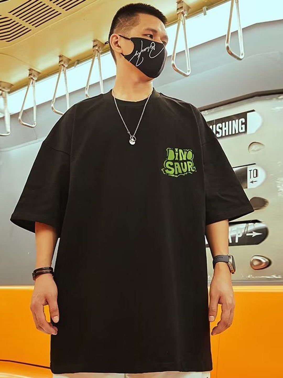 

HERE&NOW Men Graphic Printed Round Neck Oversized T-shirt, Black