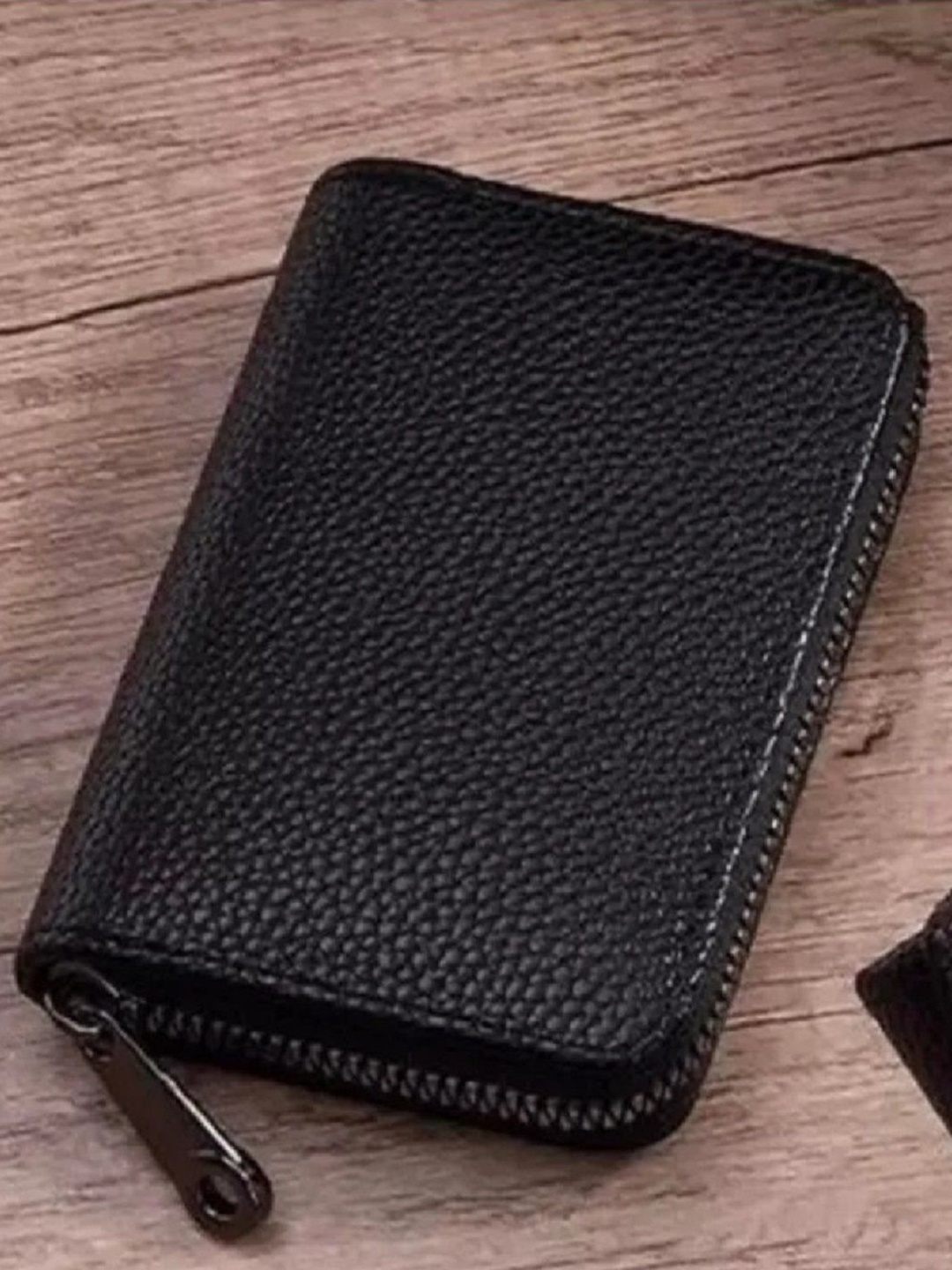

WATCHSTAR Men Textured Zip Detail Leather Card Holder, Black