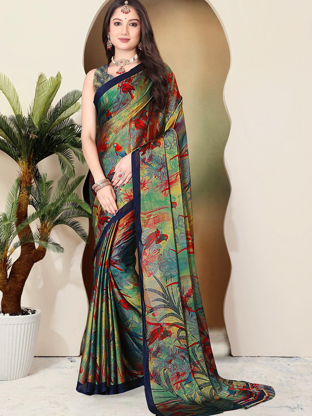 

SUPERLAXMI Floral Pure Chiffon Saree, Green