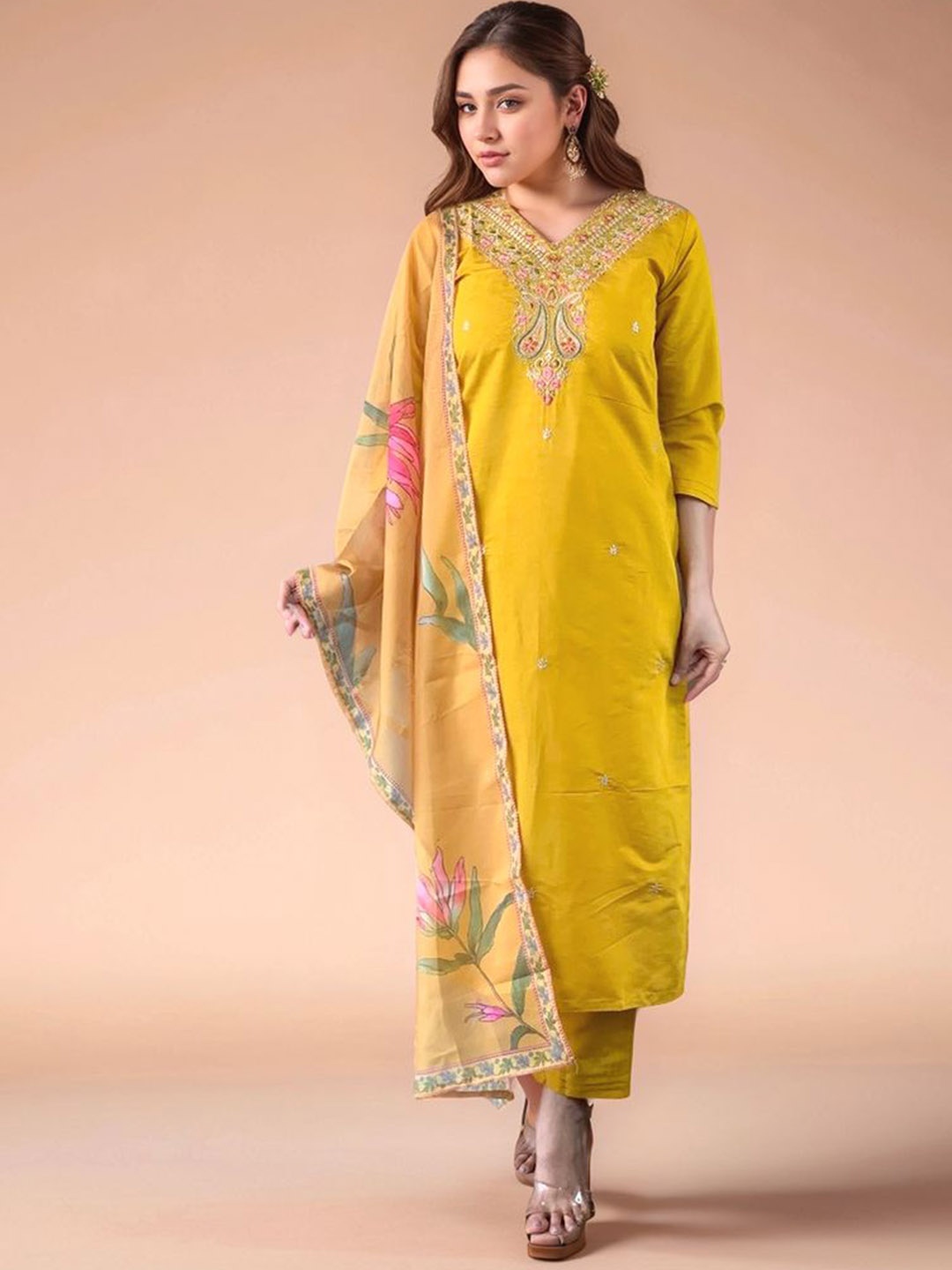 

Siya Fashion Floral Embroidered Straight Kurta With Trousers And Dupatta, Yellow